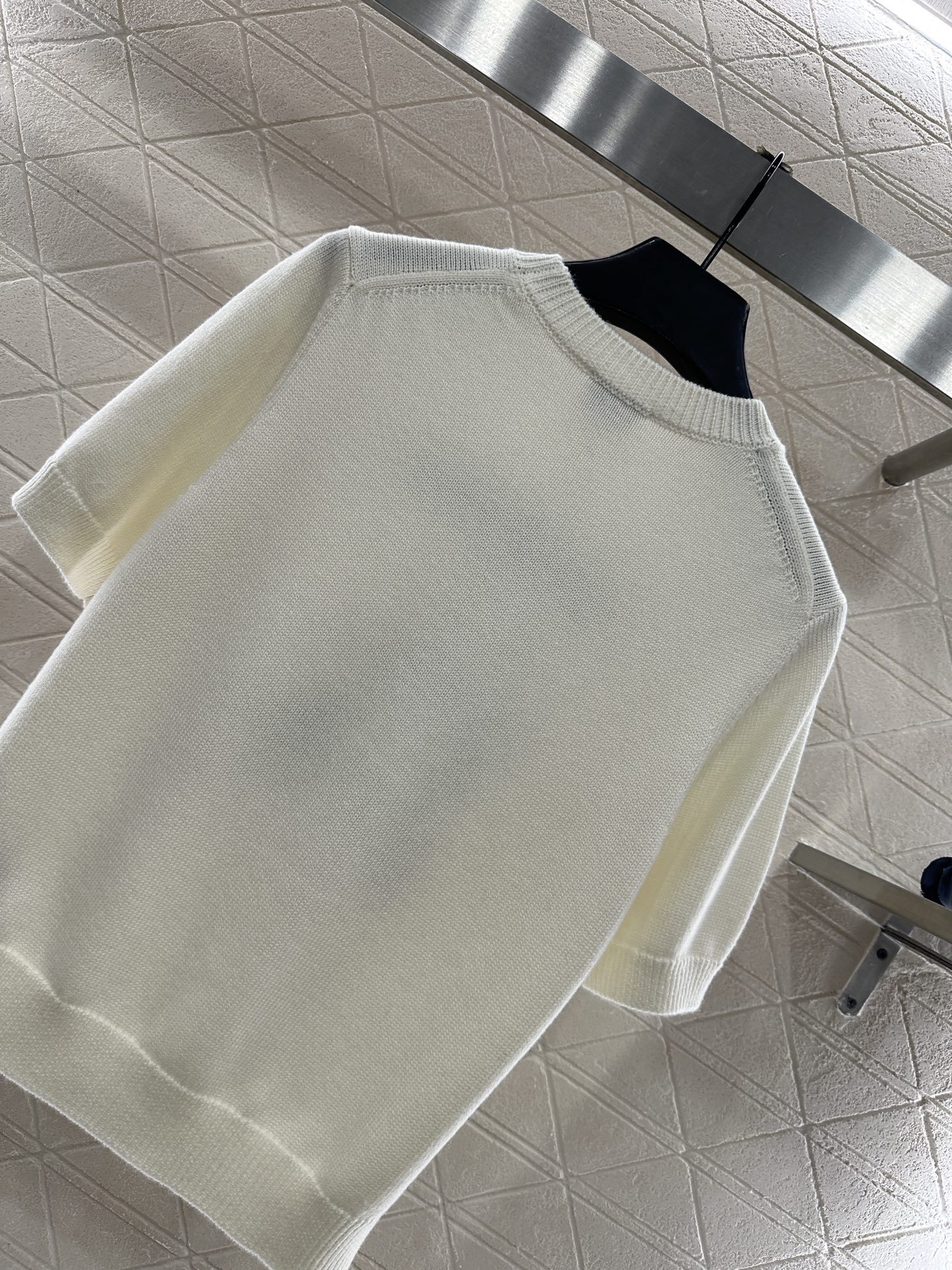 ♥BBR*♥2025新品上架 套头战马针织短袖定制YB羊毛纱线织造，质感高级，舒适柔软，圆领针织短袖剪裁