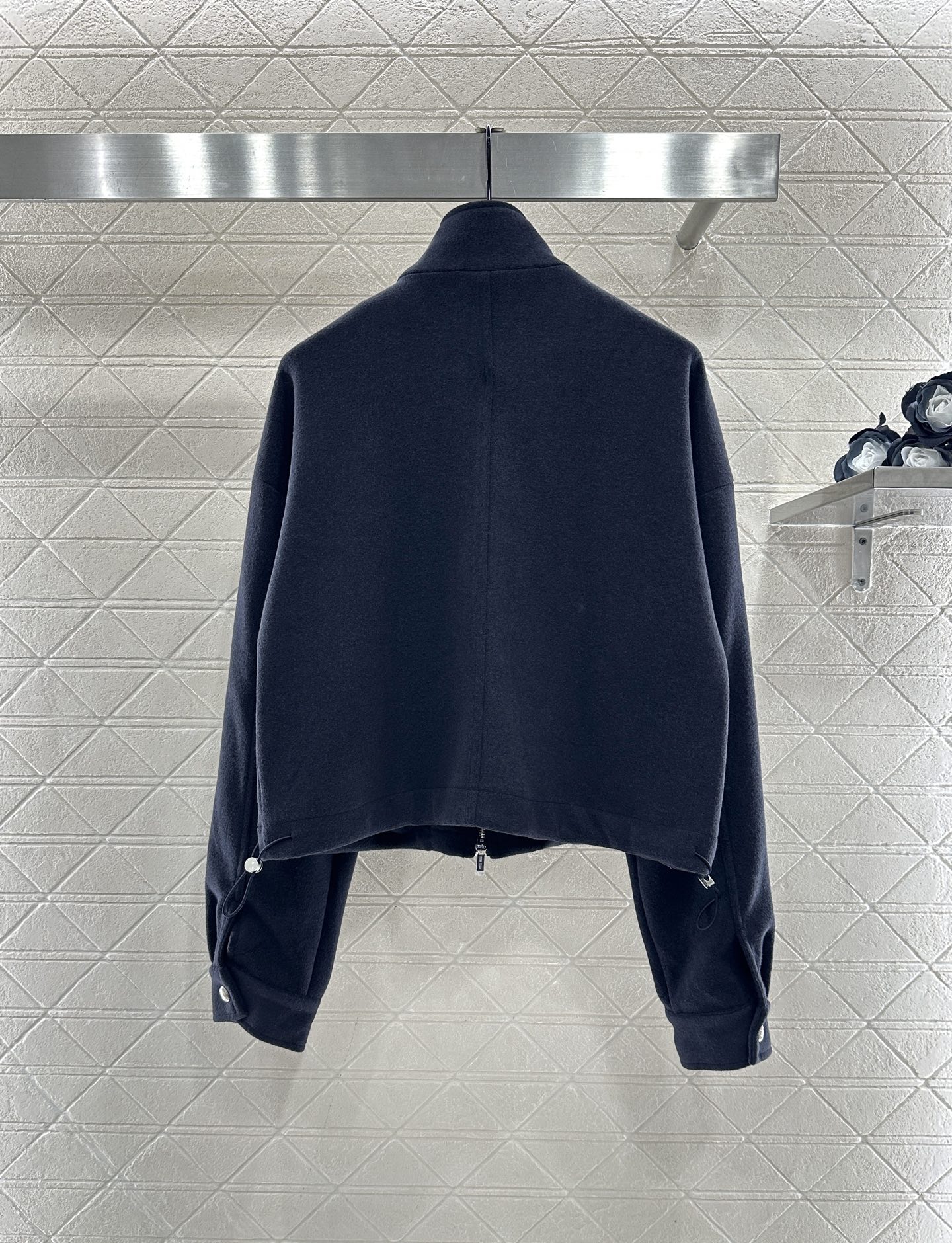 ♥Miumi*♥2025新品上架 拉链外套长裤套装定制YB进口材质，工艺处理，呈现毛呢质感，秋冬保暖舒适