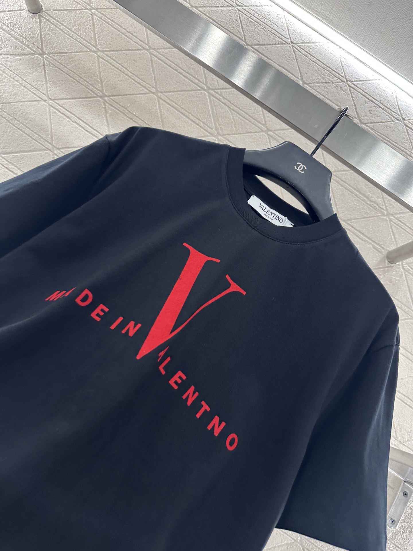 ♥Valentin*♥2025新品上架 植绒字母圆领𝑇𝑒𝑒定制YB全棉材质，质感细腻，透气舒适，宽松落肩