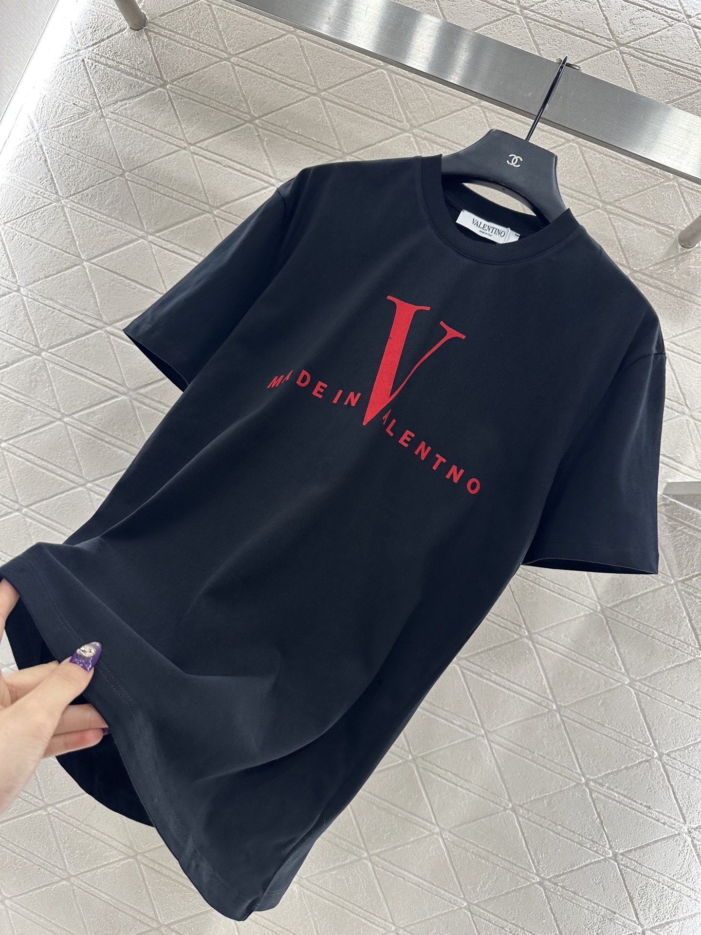 ♥Valentin*♥2025新品上架 植绒字母圆领𝑇𝑒𝑒定制YB全棉材质，质感细腻，透气舒适，宽松落肩