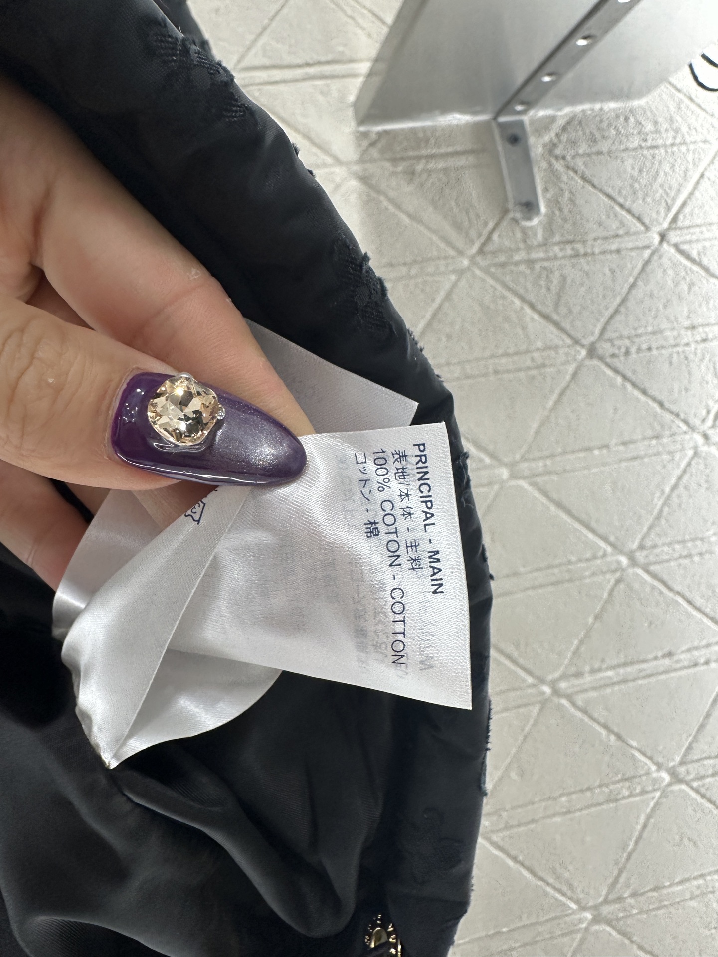 ♥Louis vuitto*♥2025新品上架 连帽提花羽绒马甲定制YB提花尼龙材质，羽绒填充内里，整件