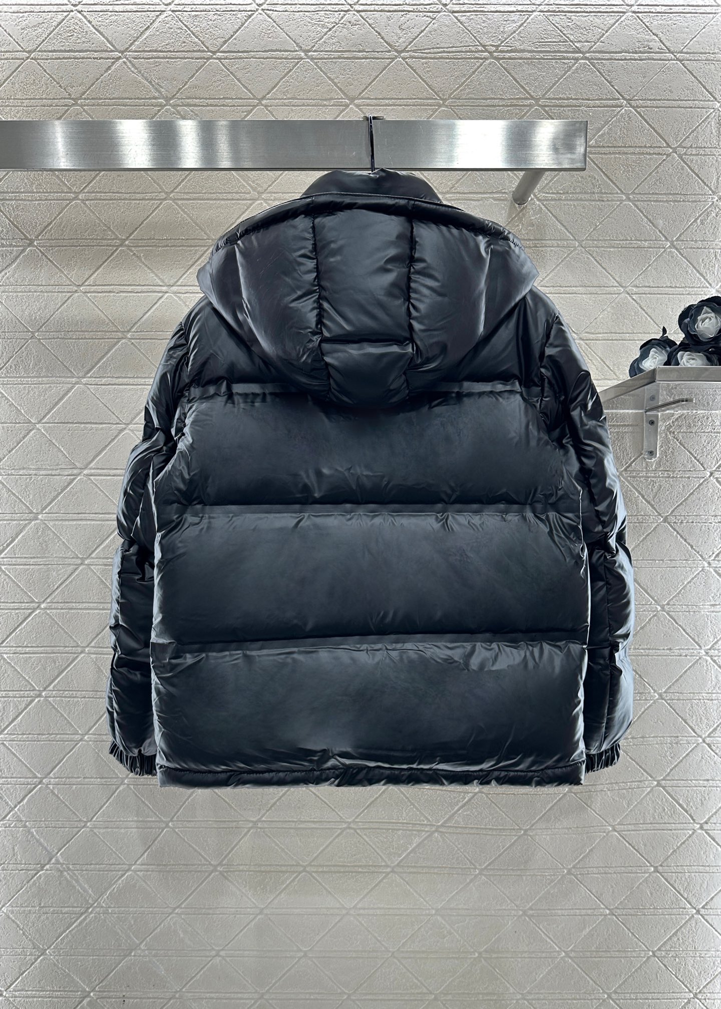 ♥Prad*♥2025新品上架 连帽可拆卸羽绒服外套定制YB进口反光防风防水尼龙材质，其工艺还原，升级材