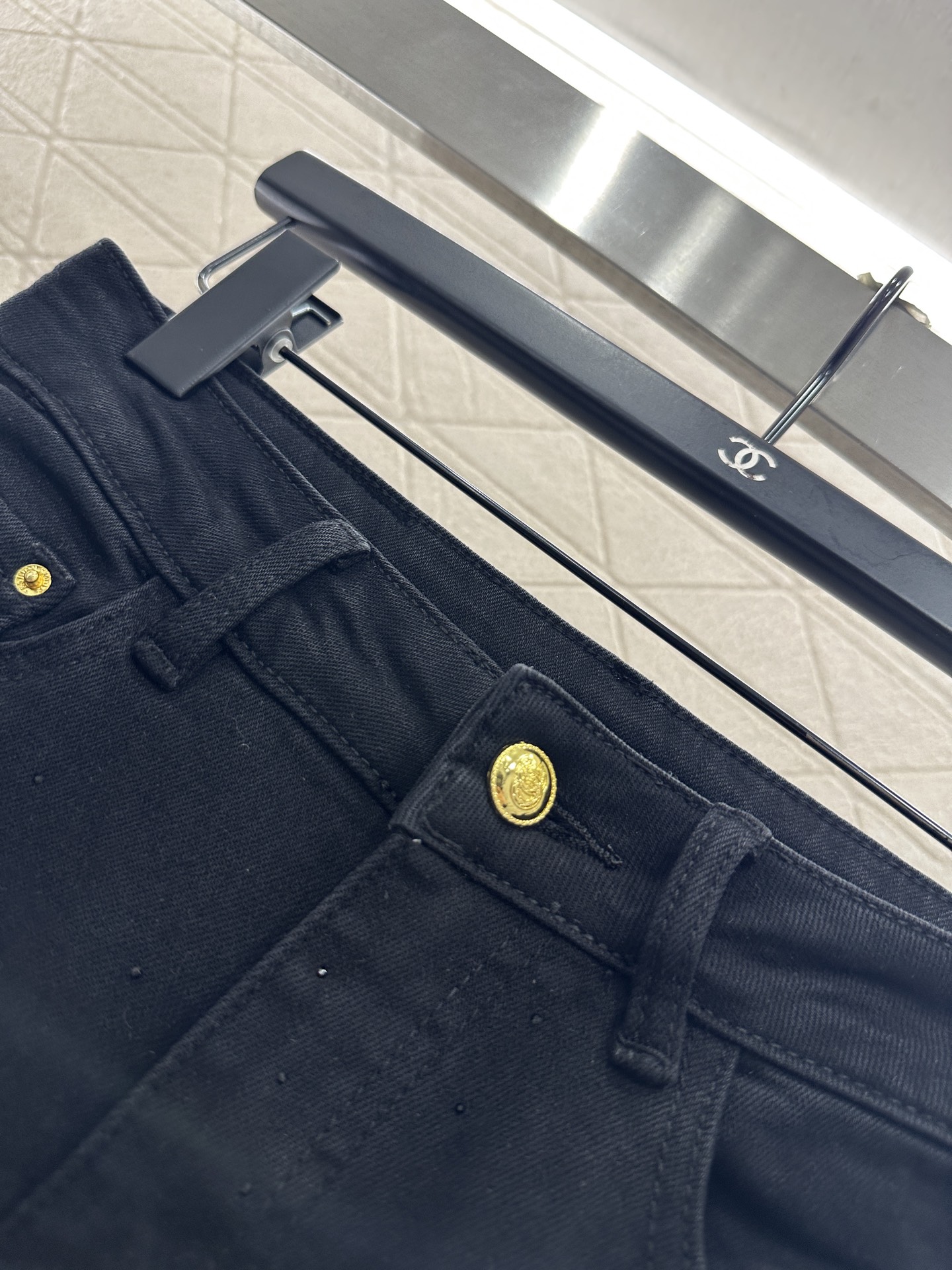 ♥Chane*♥2025新品上架 磨绒烫钻修身牛仔微喇长裤定制YB斜纹棉牛仔材质，舒适弹力，穿搭有型，弹