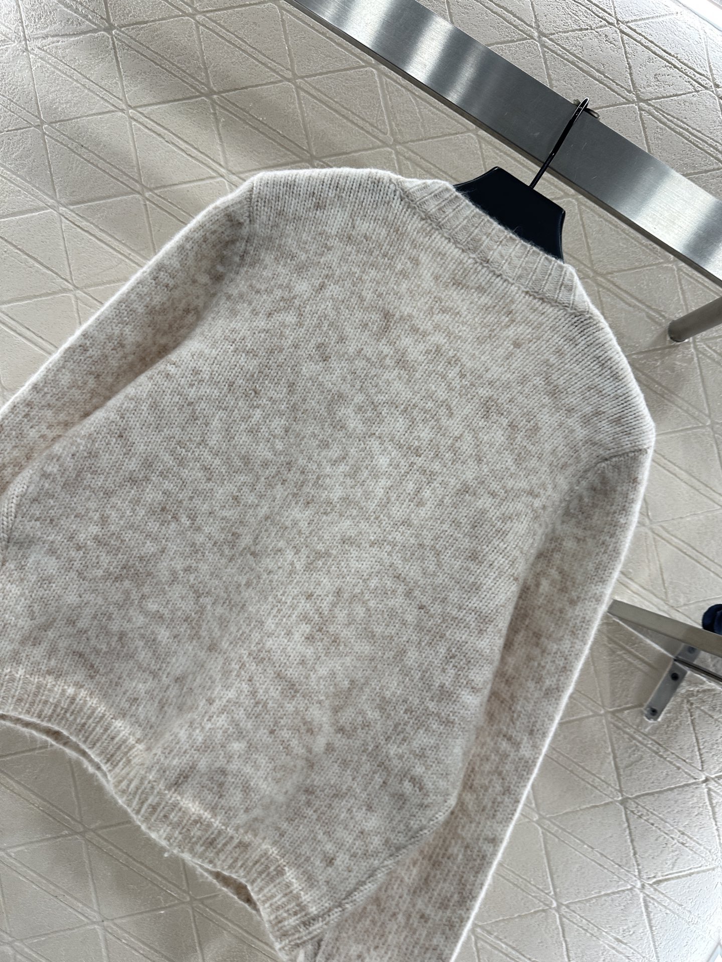 ♥Chane*♥2025新品上架 圆领针织开衫定制YB羊毛针织材质，质感高级，舒适柔软，圆领开衫剪裁，领