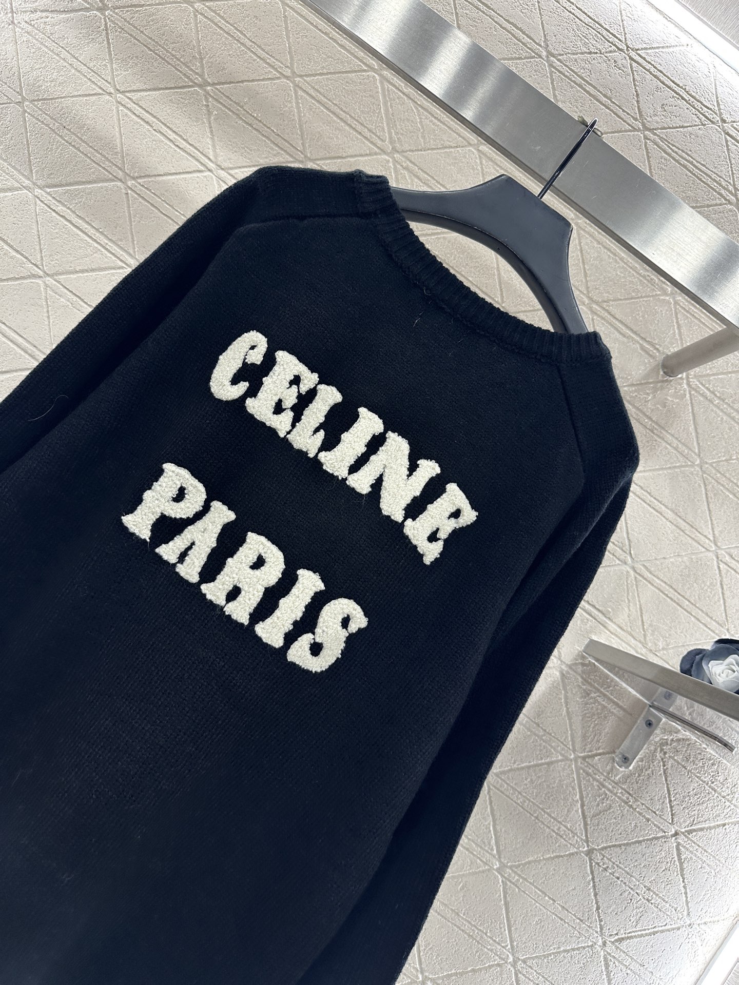 ♥Celin*♥2025新品上架 刺绣凯旋门针织套头毛衣定制YB羊毛纱线织造，肌理明显，穿搭舒适保暖，针