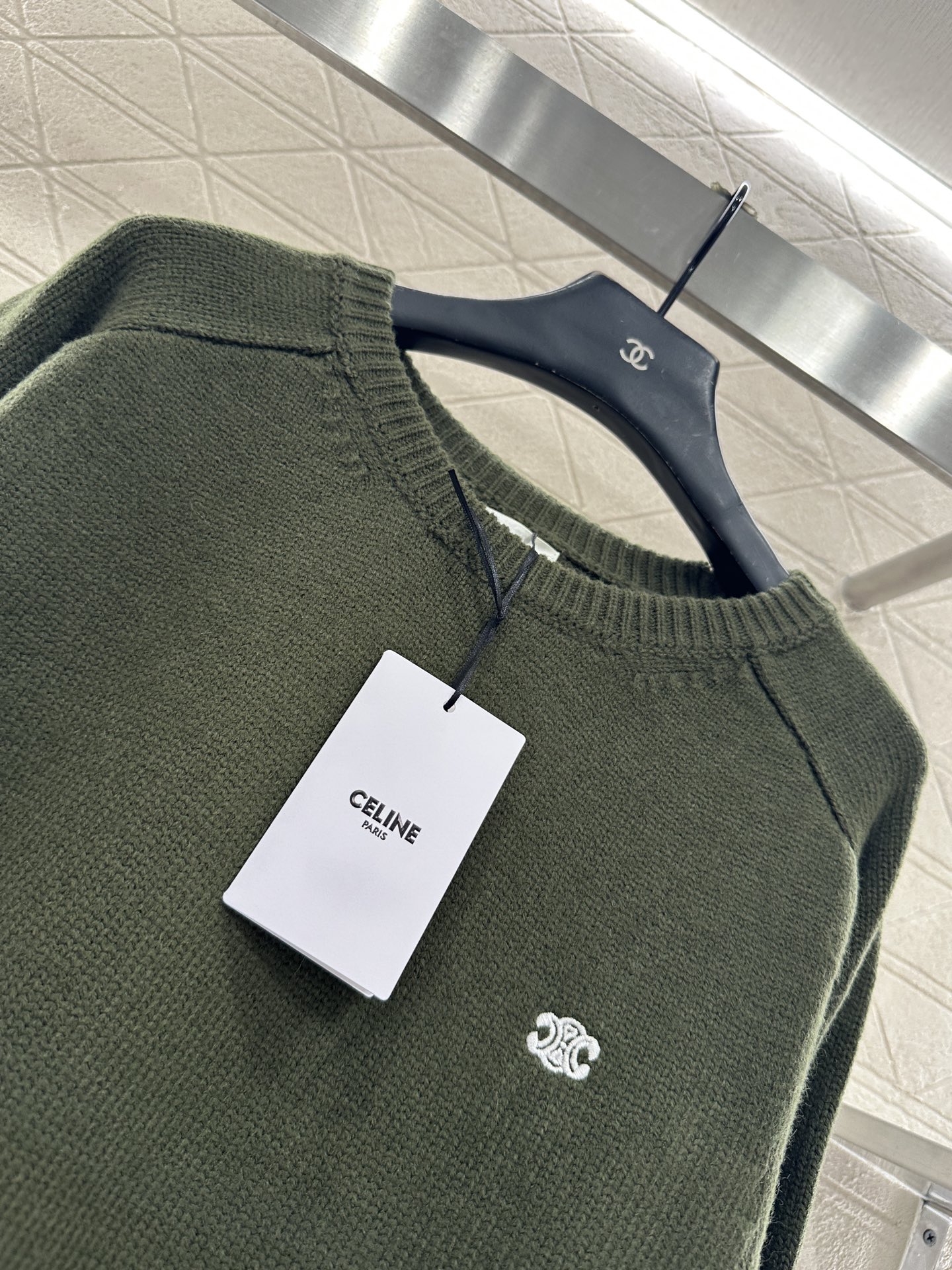 ♥Celin*♥2025新品上架 刺绣凯旋门针织套头毛衣定制YB羊毛纱线织造，肌理明显，穿搭舒适保暖，针