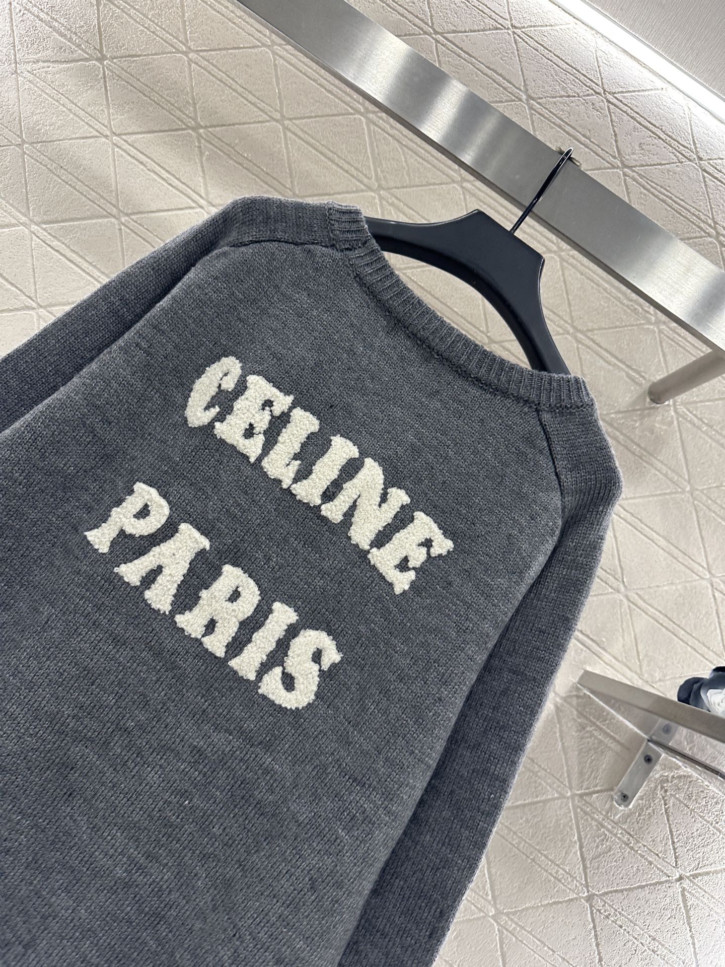 ♥Celin*♥2025新品上架 刺绣凯旋门针织套头毛衣定制YB羊毛纱线织造，肌理明显，穿搭舒适保暖，针