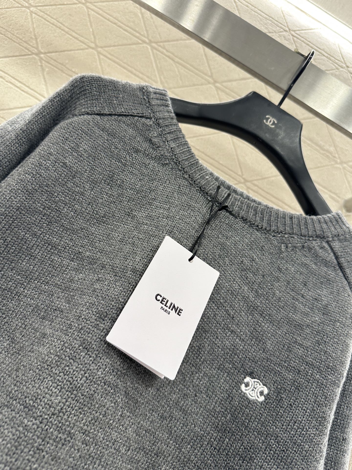 ♥Celin*♥2025新品上架 刺绣凯旋门针织套头毛衣定制YB羊毛纱线织造，肌理明显，穿搭舒适保暖，针