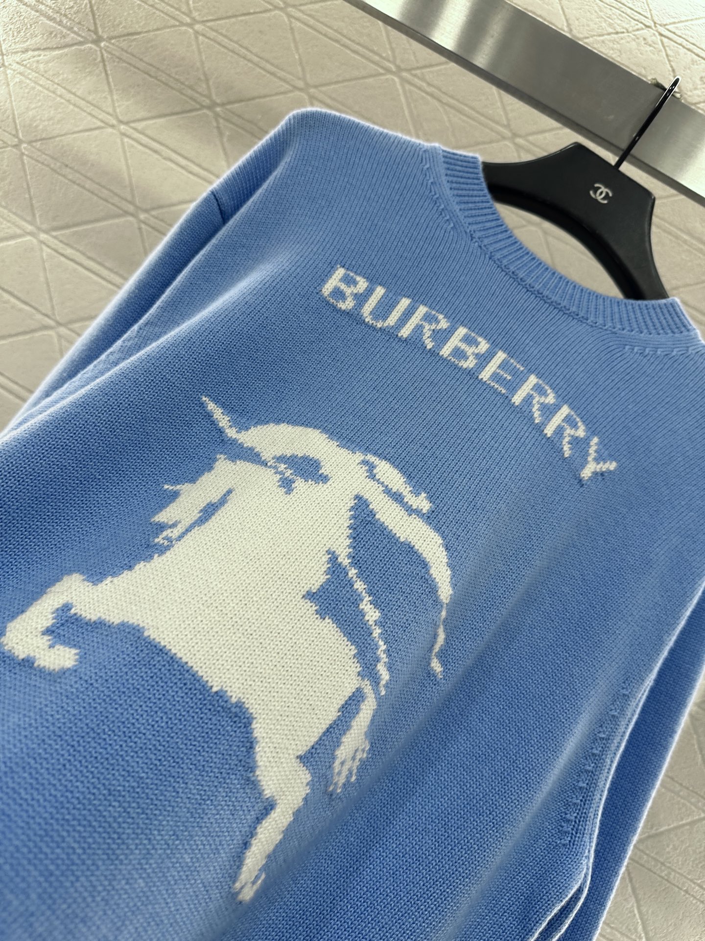 ♥BBR*♥2025新品上架 套头战马针织长袖定制YB羊毛纱线织造，质感高级，舒适柔软，圆领套头毛衣剪裁