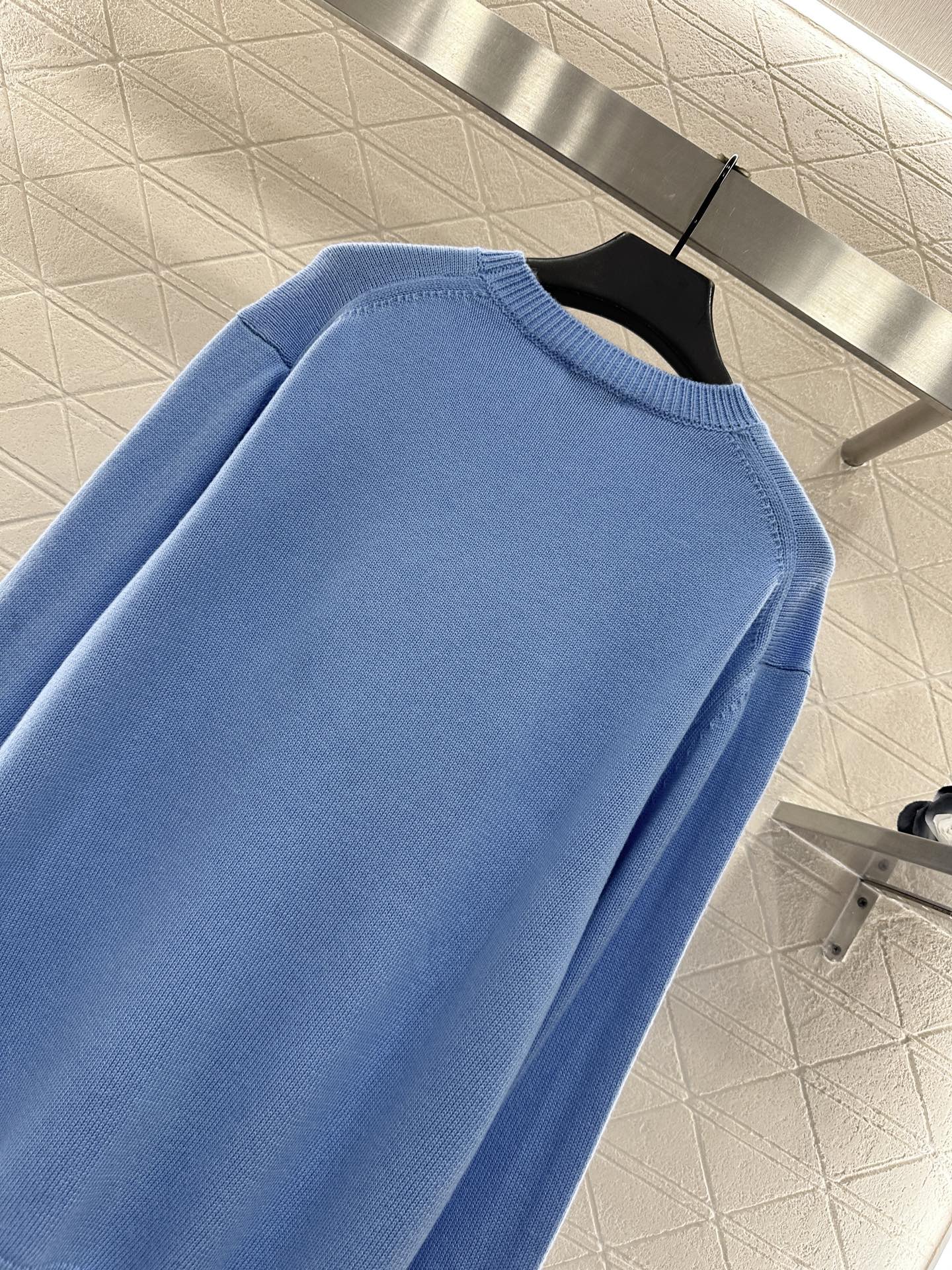 ♥BBR*♥2025新品上架 套头战马针织长袖定制YB羊毛纱线织造，质感高级，舒适柔软，圆领套头毛衣剪裁