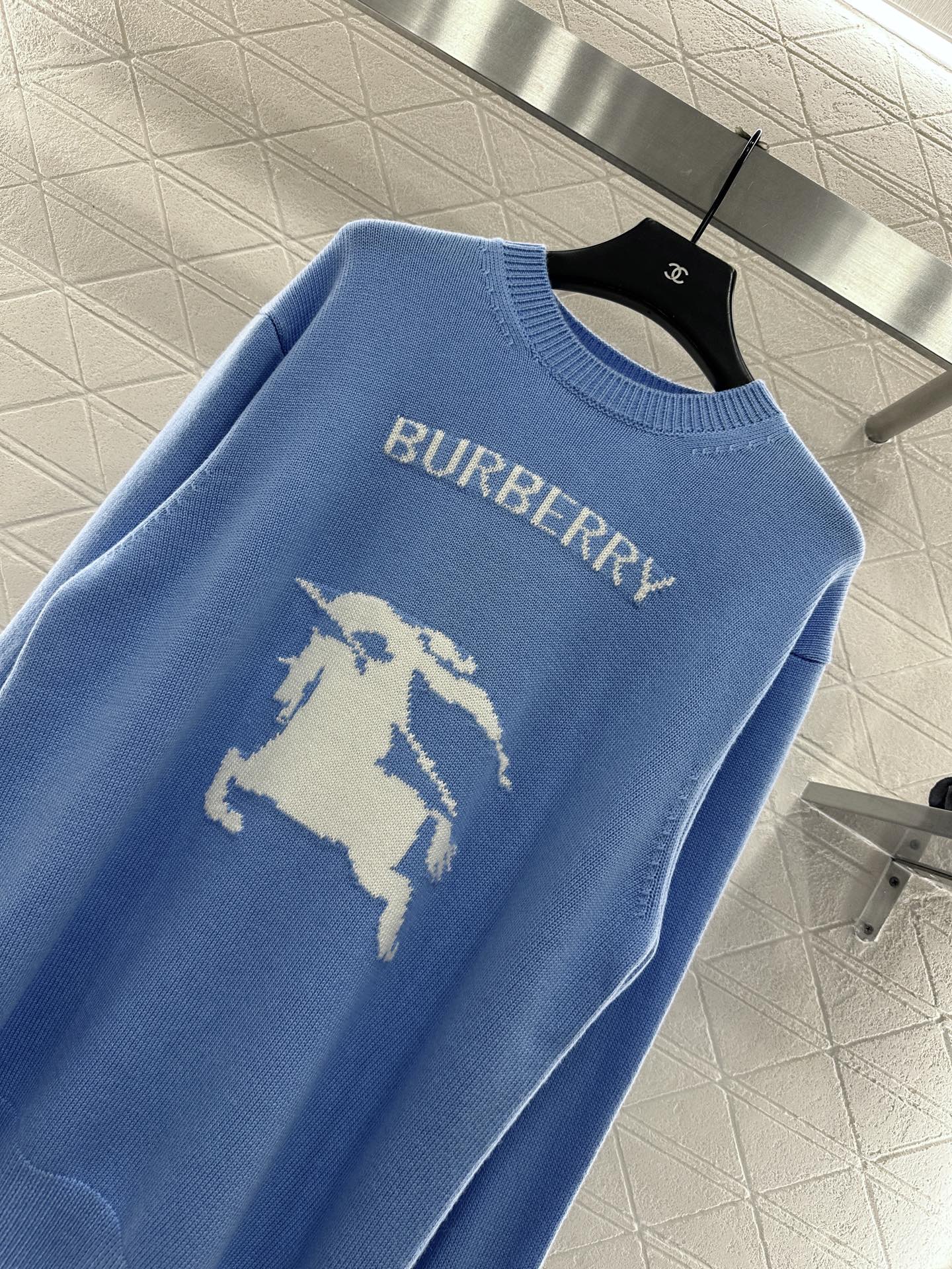 ♥BBR*♥2025新品上架 套头战马针织长袖定制YB羊毛纱线织造，质感高级，舒适柔软，圆领套头毛衣剪裁