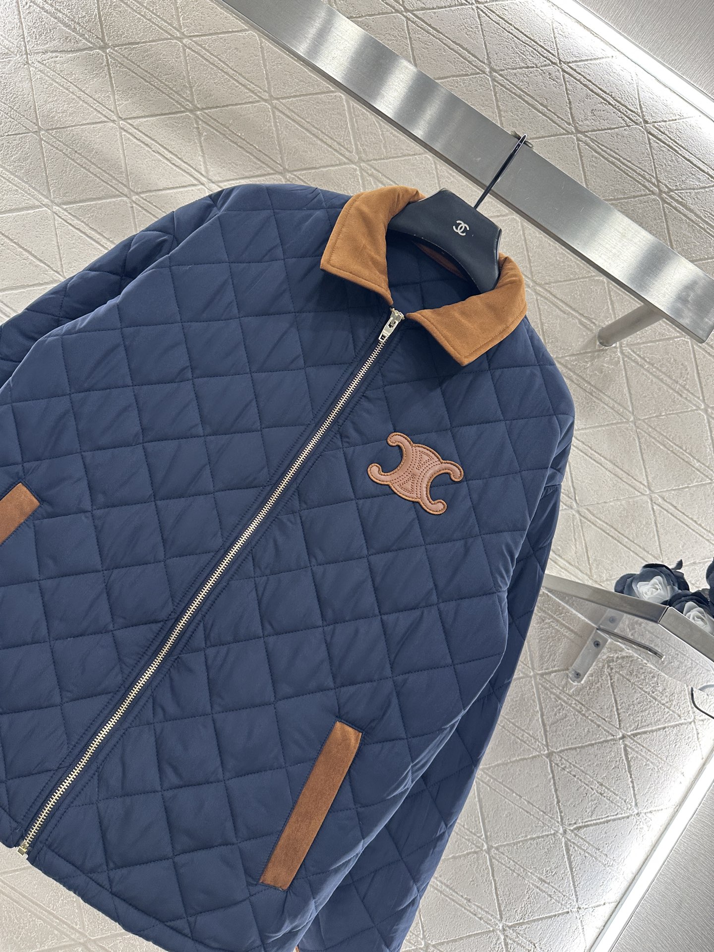 ♥Celin*♥2025新品上架 灯芯绒领棉服外套定制YB防风防水尼龙材质，衔棉填充内里，整件轻盈保暖，