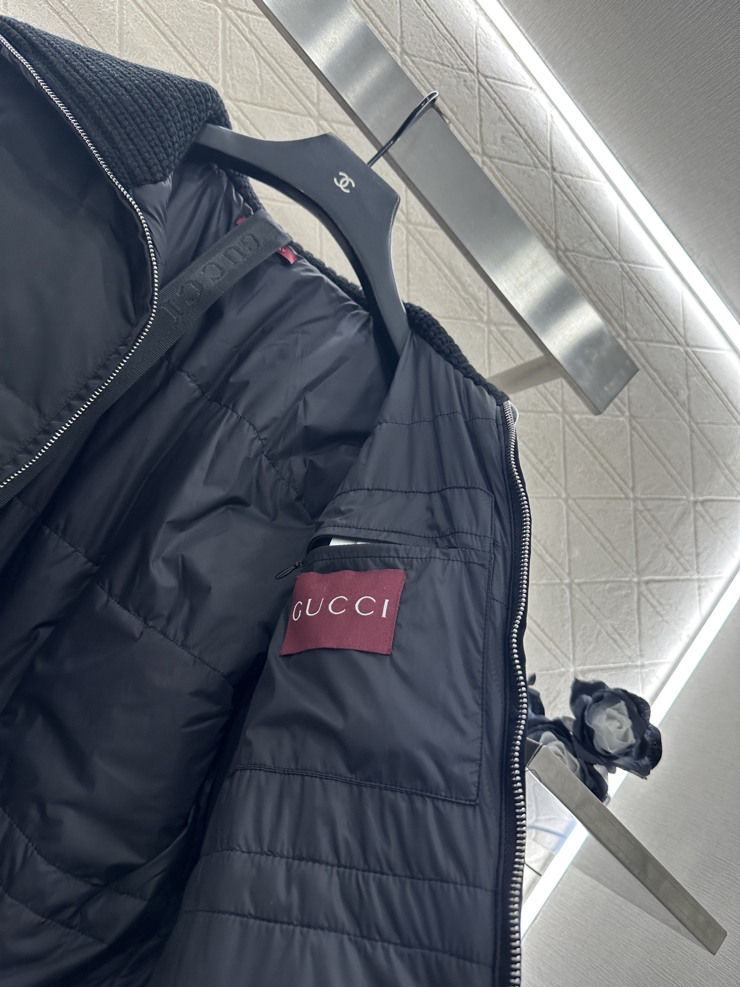 ♥Gucc*♥2025新品上架 针织翻领拉链收腰羽绒服定制YB防风防水尼龙材质，羽绒填充内里，整件轻盈保