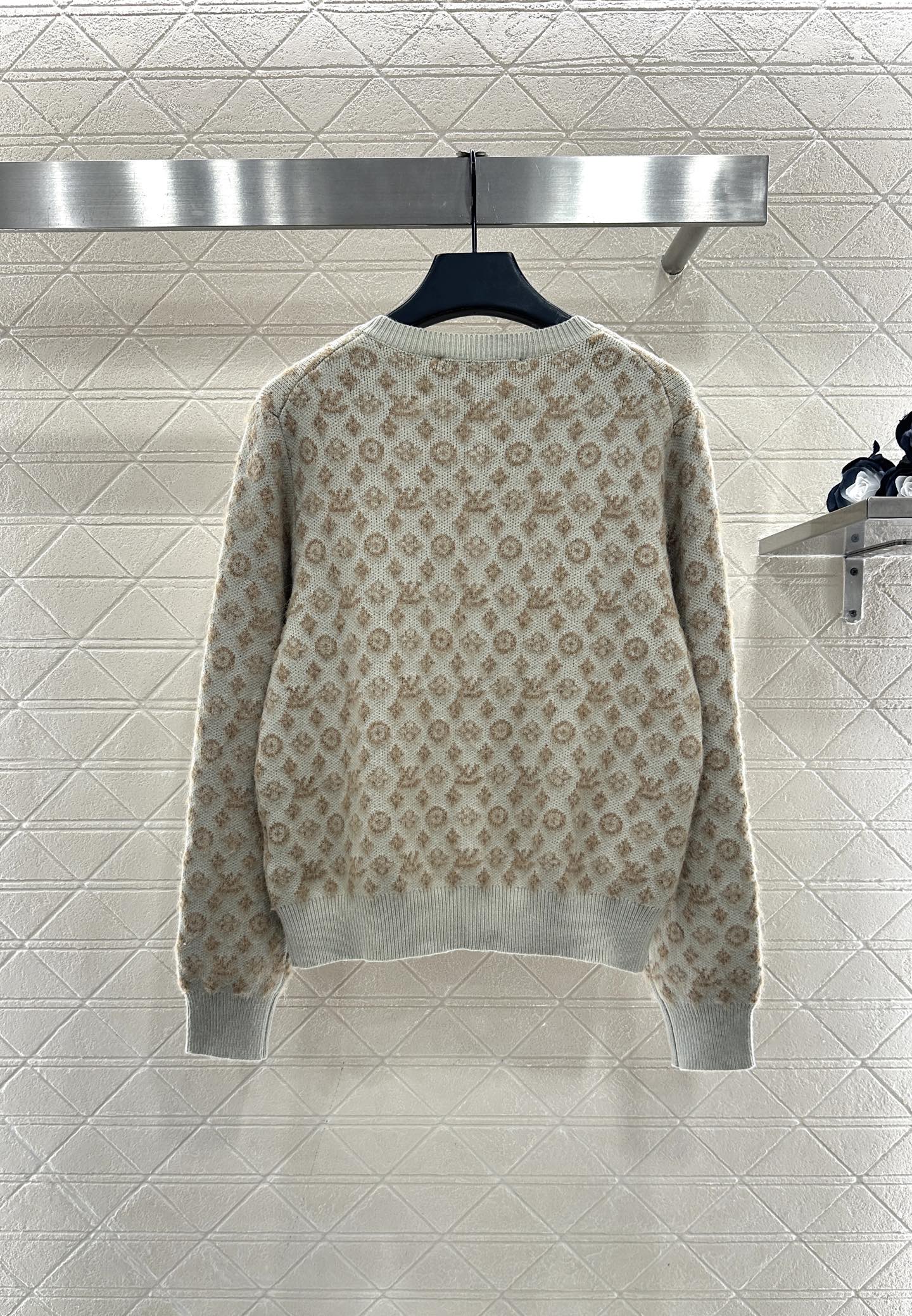 ♥Louis vuitto*♥2025新品上架 提花圆领针织开衫定制YB羊毛针织材质，质感高级，舒适柔软