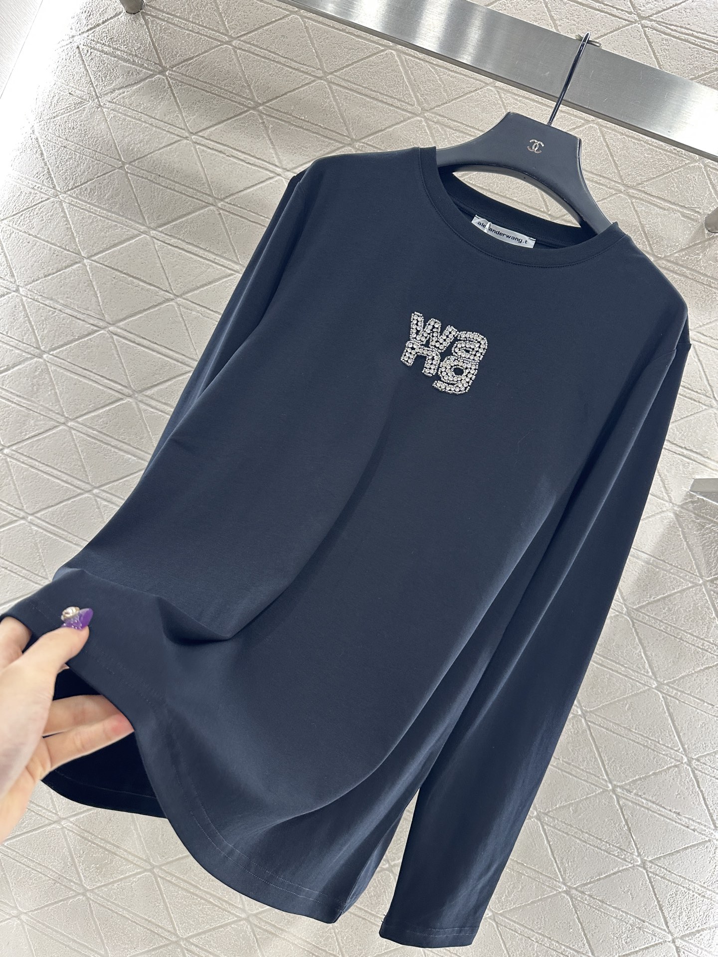 ♥Alexander wan*♥2025新品上架 烫钻钉珠圆领长袖定制YB进口棉府绸材质，透气舒适，质感