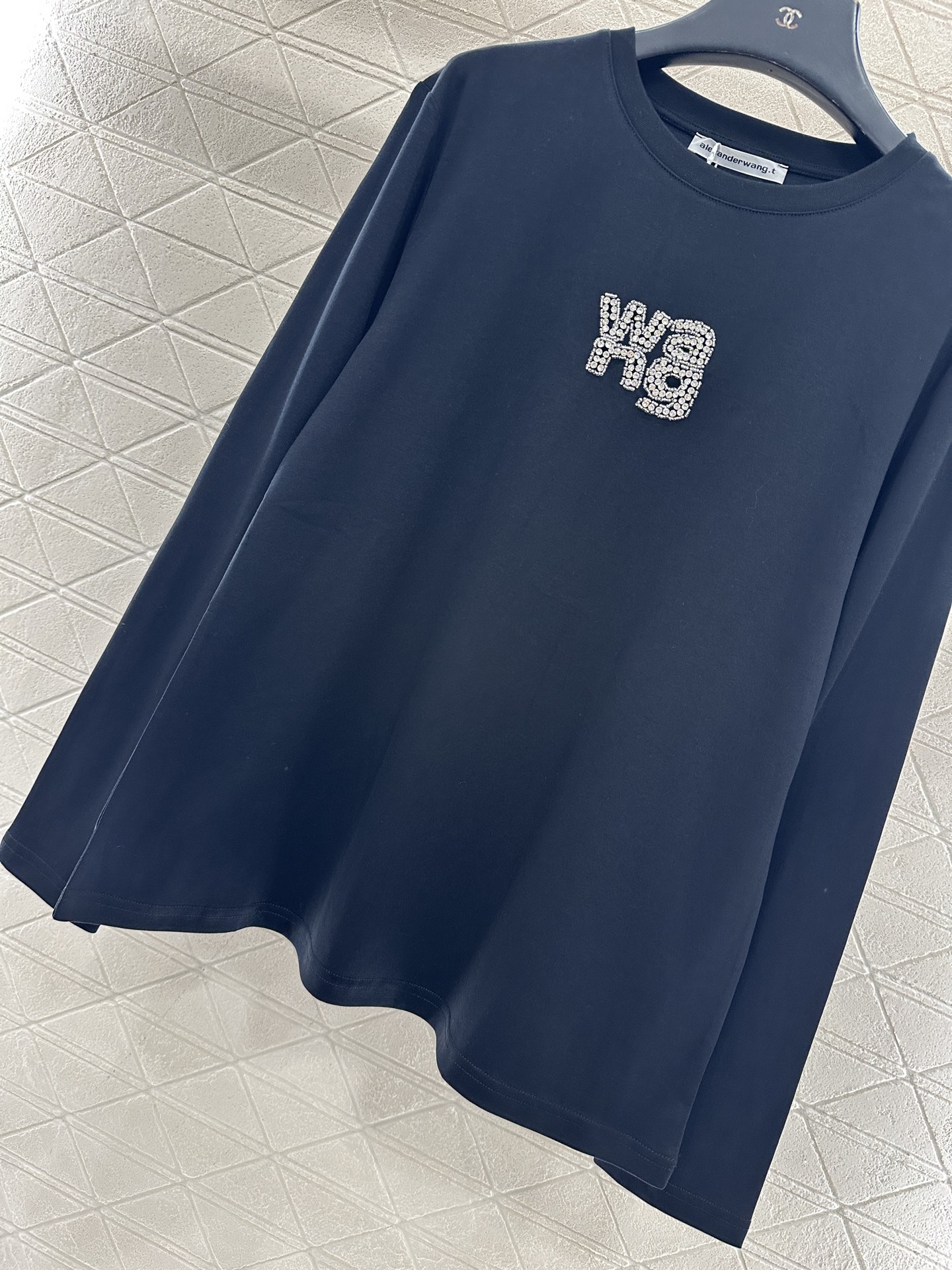 ♥Alexander wan*♥2025新品上架 烫钻钉珠圆领长袖定制YB进口棉府绸材质，透气舒适，质感