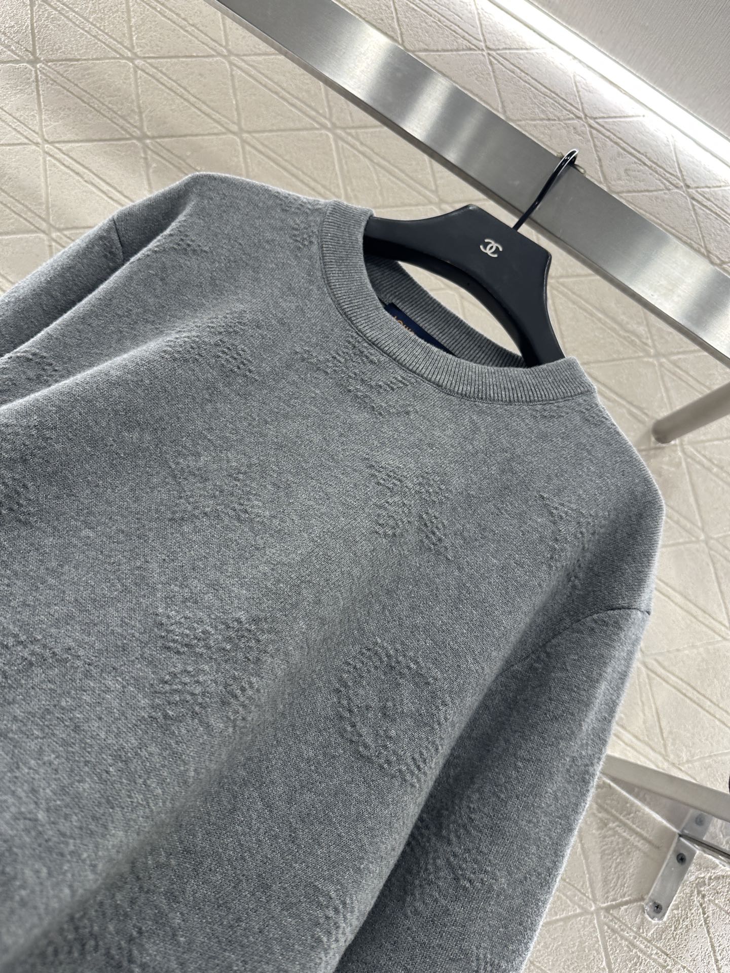 ♥Louis Vuitto*♥2025新品上架 提花针织套头毛衣定制YB全棉纱线织造，工艺处理，肌理明显