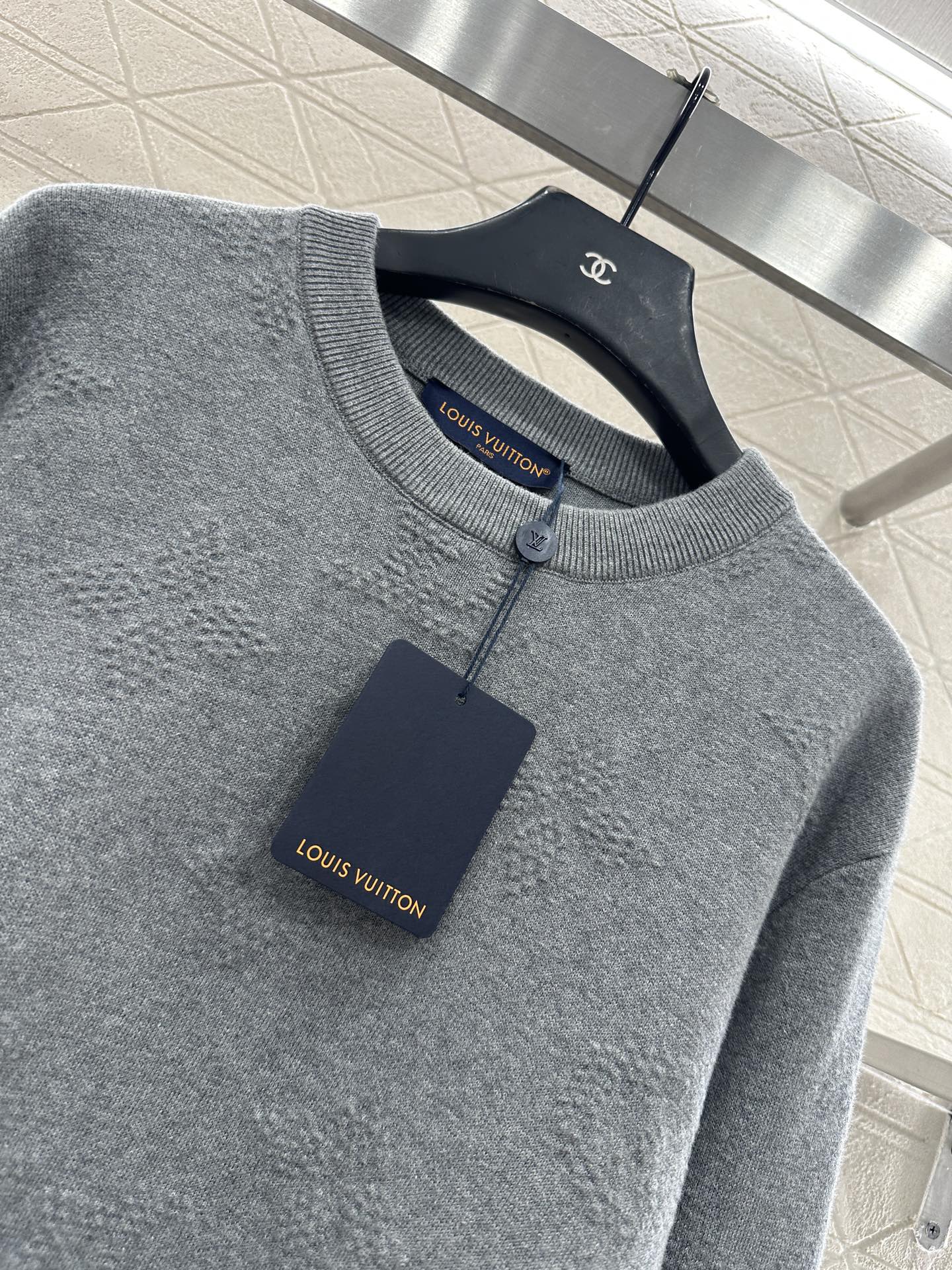 ♥Louis Vuitto*♥2025新品上架 提花针织套头毛衣定制YB全棉纱线织造，工艺处理，肌理明显