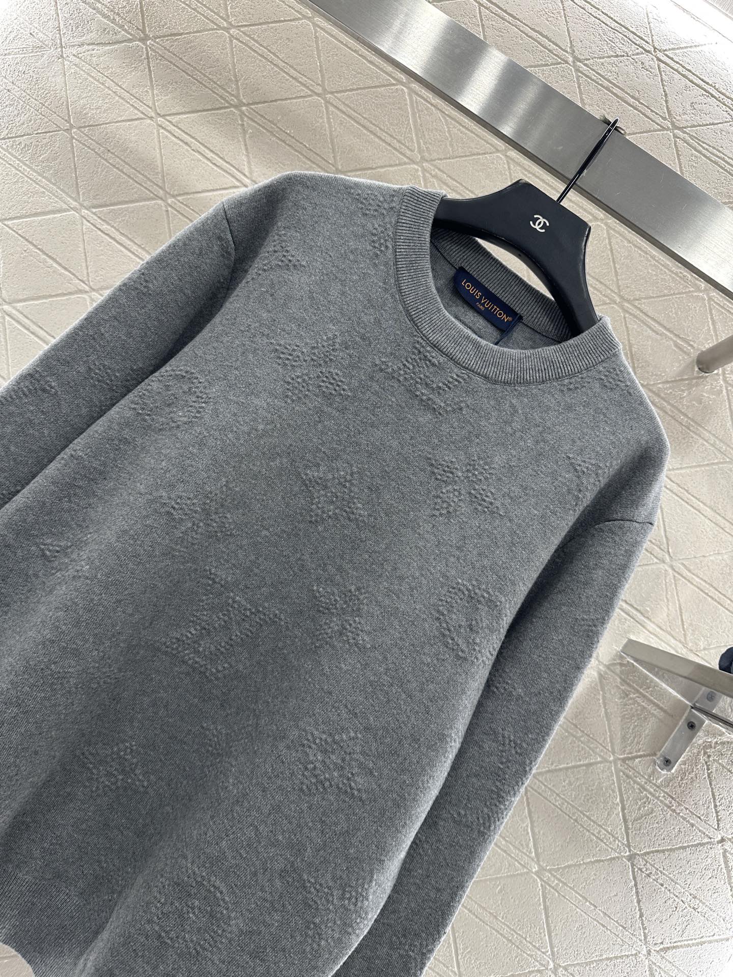 ♥Louis Vuitto*♥2025新品上架 提花针织套头毛衣定制YB全棉纱线织造，工艺处理，肌理明显