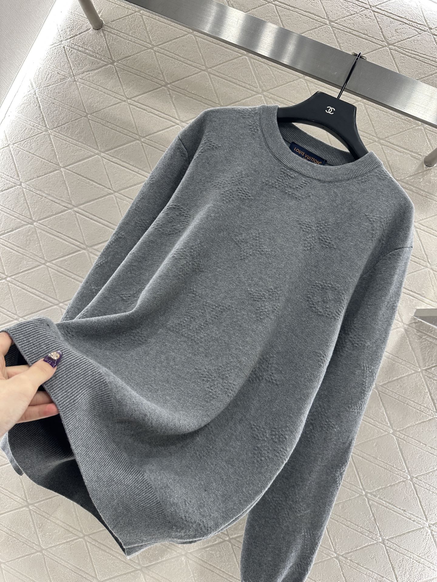 ♥Louis Vuitto*♥2025新品上架 提花针织套头毛衣定制YB全棉纱线织造，工艺处理，肌理明显