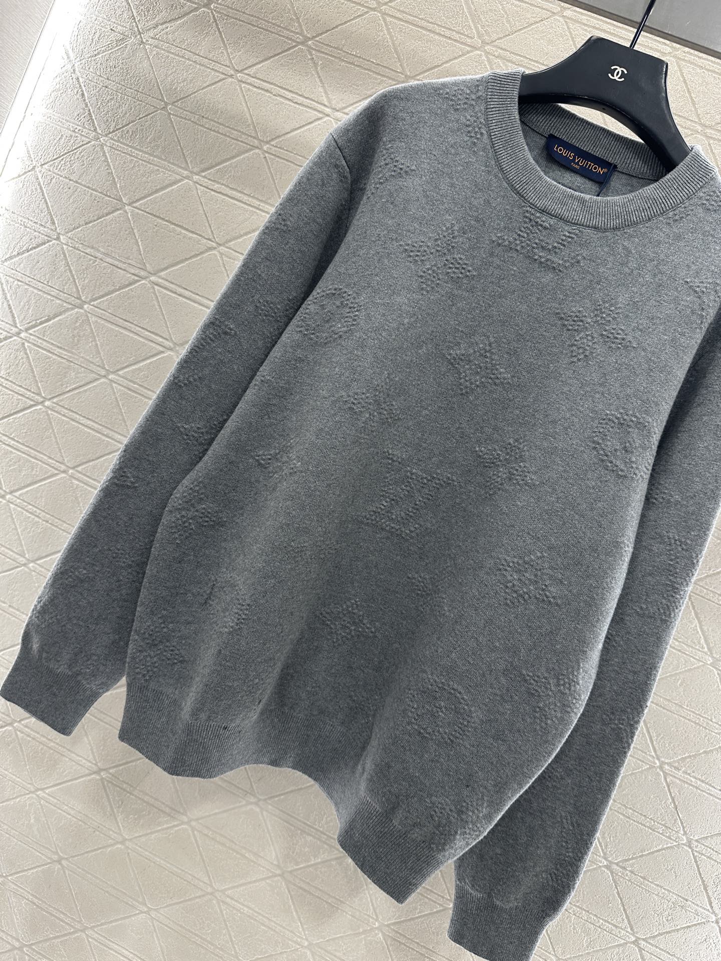 ♥Louis Vuitto*♥2025新品上架 提花针织套头毛衣定制YB全棉纱线织造，工艺处理，肌理明显