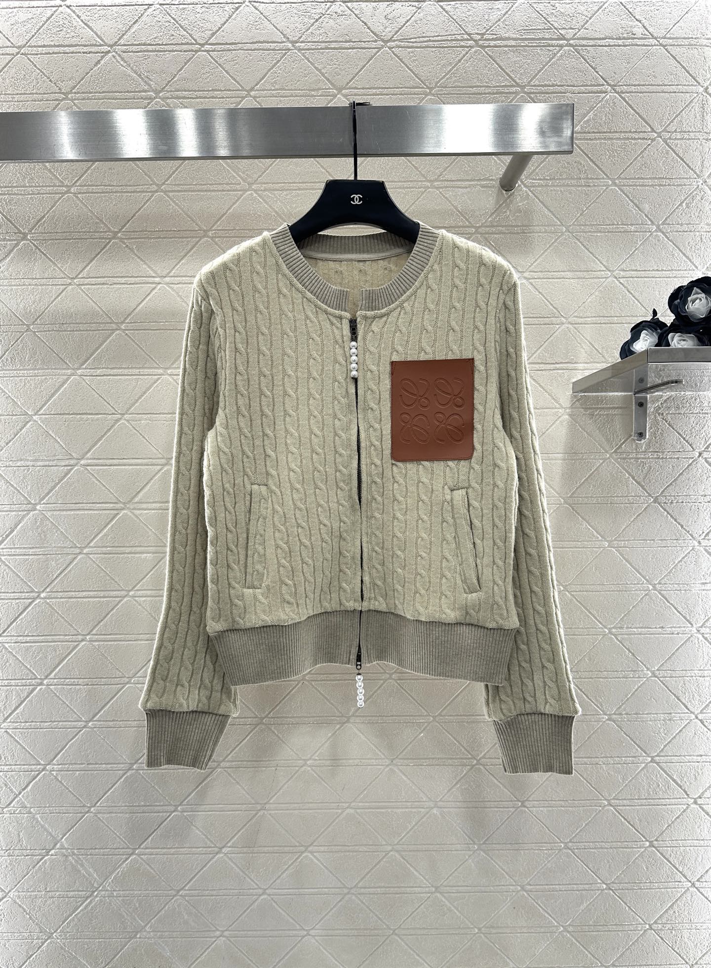 ♥Loew*♥2025新品上架 圆领麻花针织上衣长裤套装定制YB进口材质，细腻柔软，弹力十足，精致圆领开