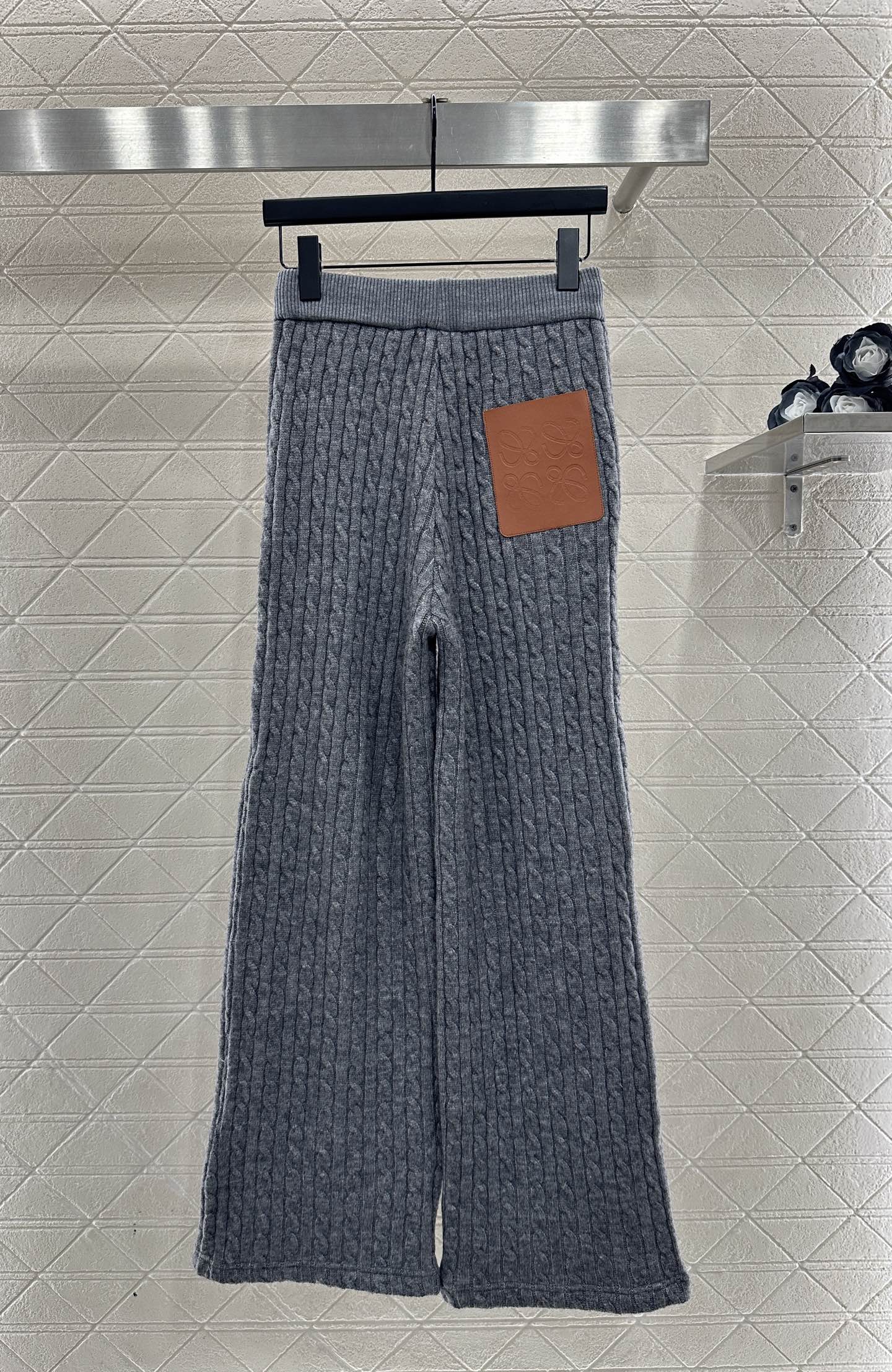 ♥Loew*♥2025新品上架 圆领麻花针织上衣长裤套装定制YB进口材质，细腻柔软，弹力十足，精致圆领开