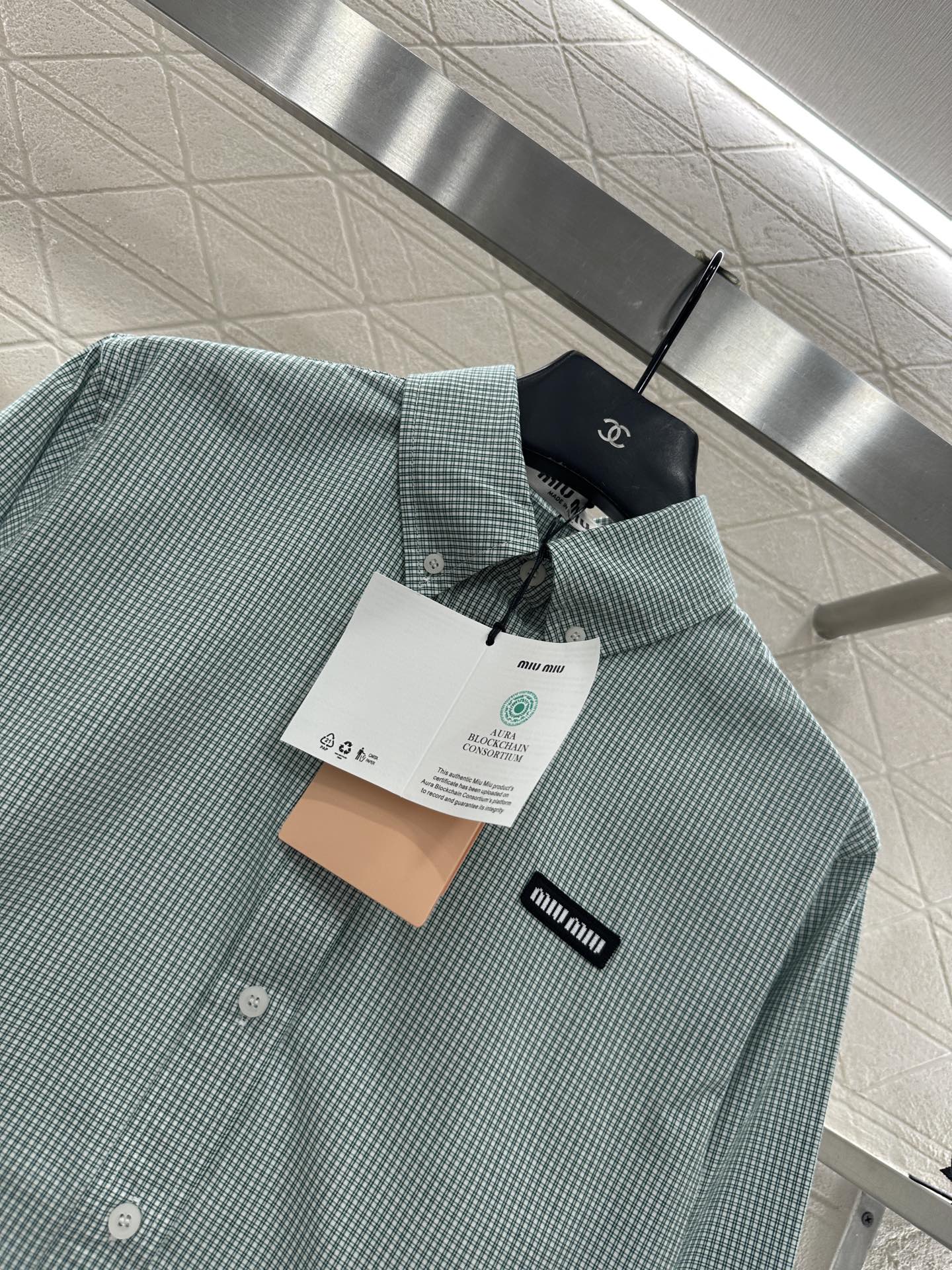 ♥Miumi*♥2025新品上架 常规格纹衬衣定制YB进口棉府绸材质，柔软亲肤，舒适不易皱，常规廓形衬衣