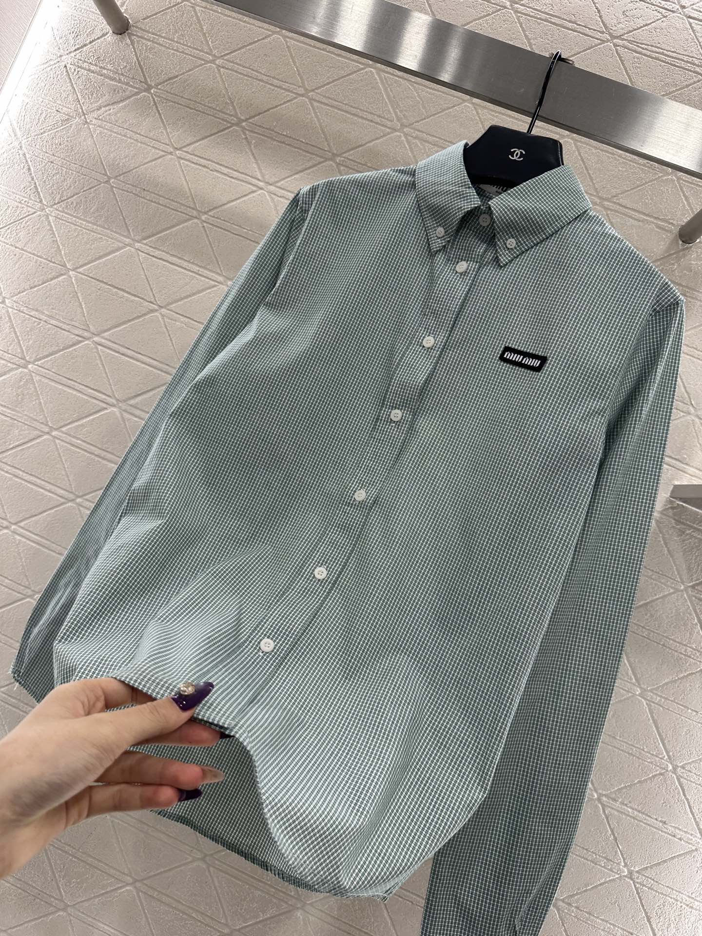 ♥Miumi*♥2025新品上架 常规格纹衬衣定制YB进口棉府绸材质，柔软亲肤，舒适不易皱，常规廓形衬衣