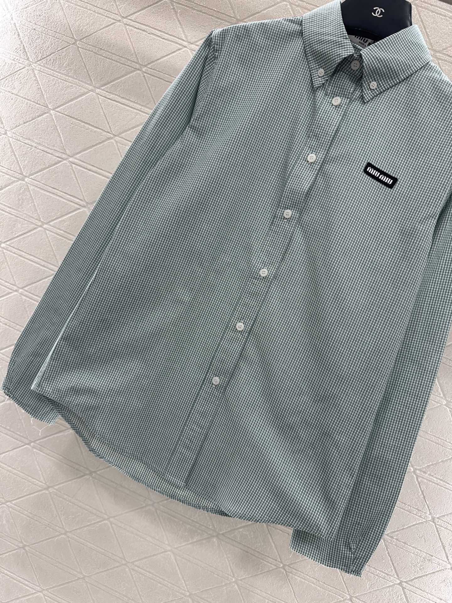 ♥Miumi*♥2025新品上架 常规格纹衬衣定制YB进口棉府绸材质，柔软亲肤，舒适不易皱，常规廓形衬衣