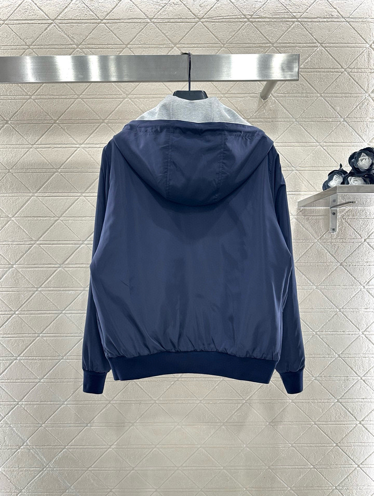 ♥Prad*♥2025新品上架 两面穿连帽外套长裤套装定制YB进口材质，质感光泽，垂感十足，连帽抽绳拉链