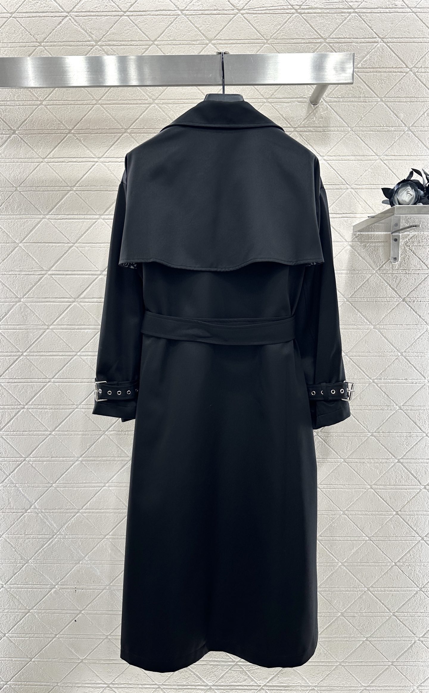 ♥Dio*♥2025新品上架 翻领双排扣长款风衣定制YB进口风衣材质，挺括有型，质感高级，翻领枪驳领长款