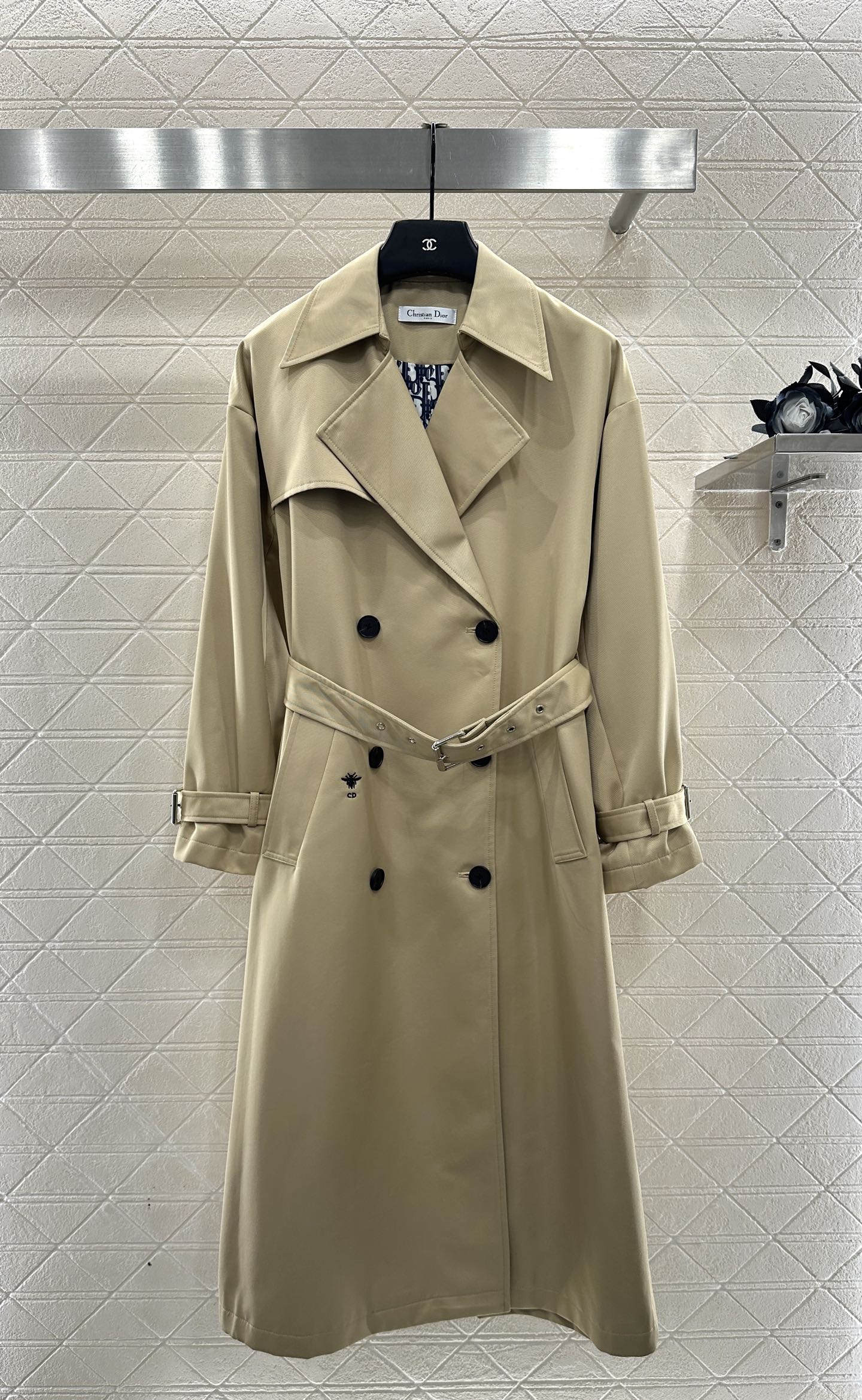 ♥Dio*♥2025新品上架 翻领双排扣长款风衣定制YB进口风衣材质，挺括有型，质感高级，翻领枪驳领长款