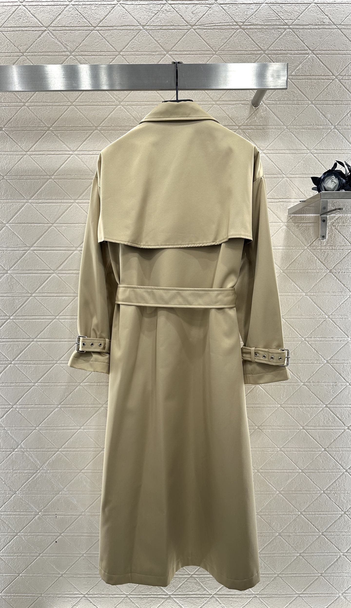 ♥Dio*♥2025新品上架 翻领双排扣长款风衣定制YB进口风衣材质，挺括有型，质感高级，翻领枪驳领长款