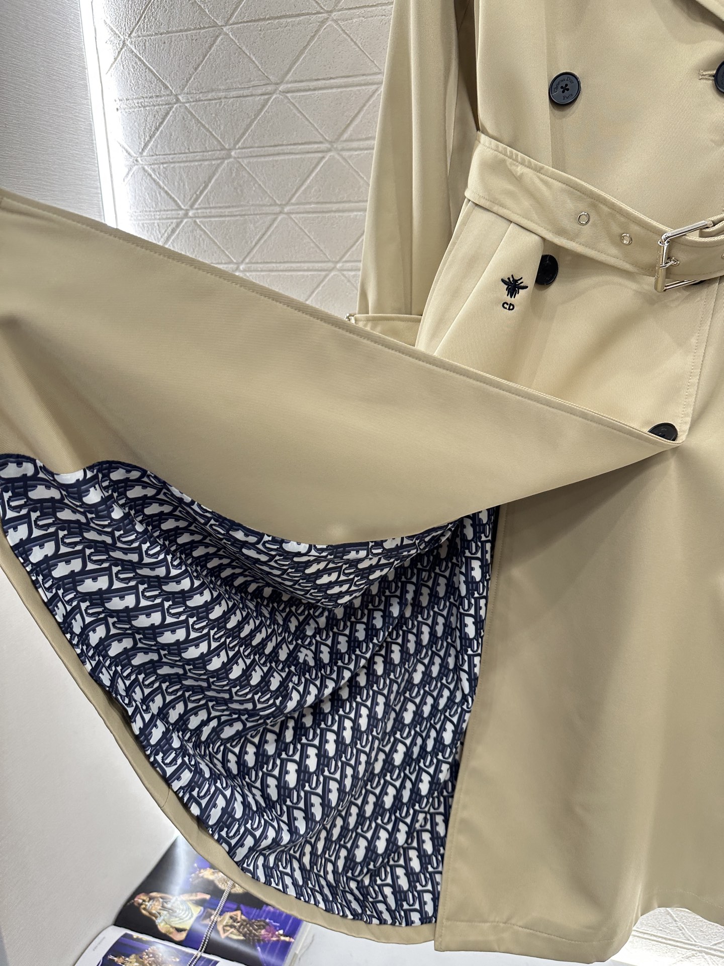 ♥Dio*♥2025新品上架 翻领双排扣长款风衣定制YB进口风衣材质，挺括有型，质感高级，翻领枪驳领长款