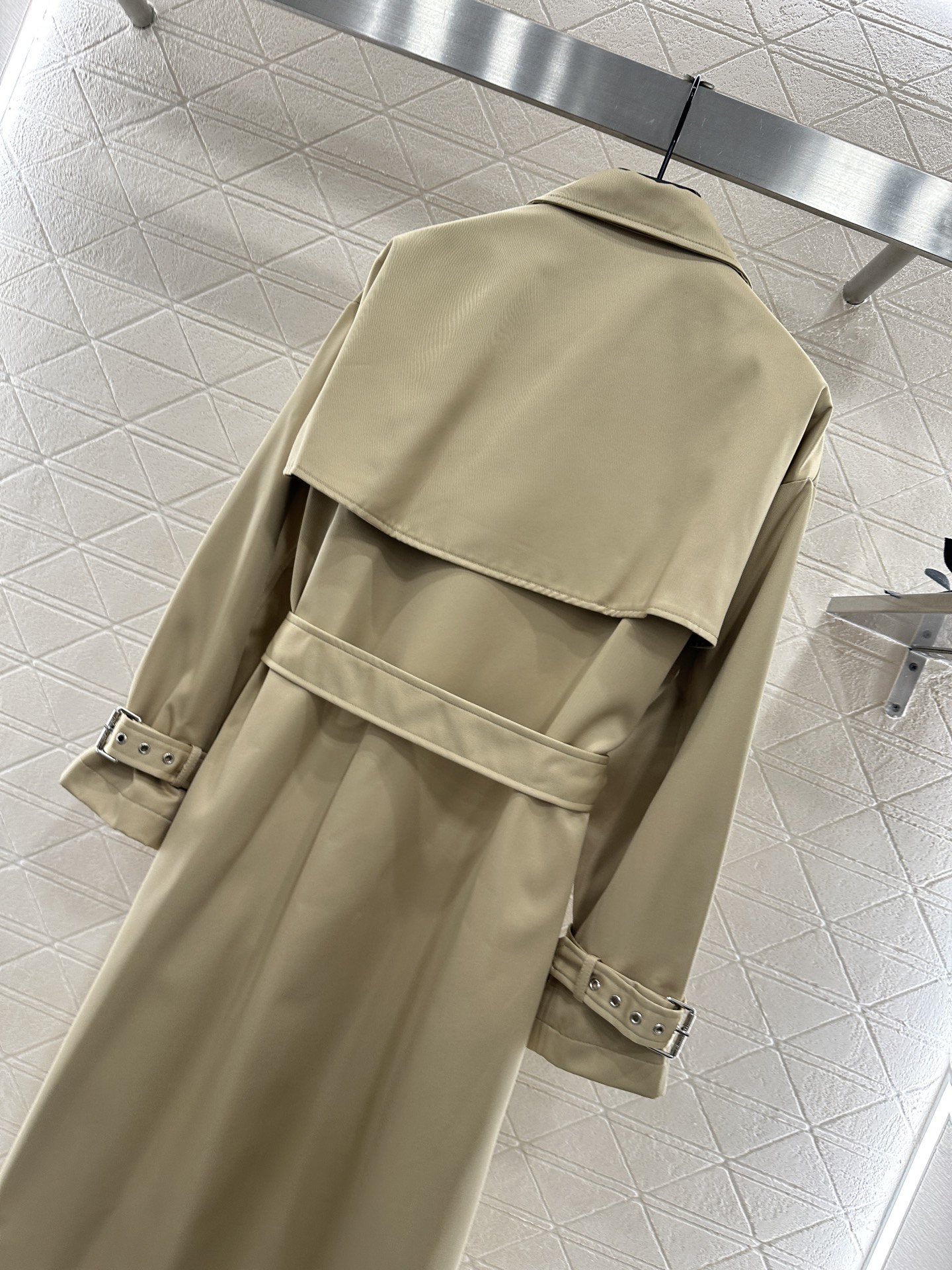 ♥Dio*♥2025新品上架 翻领双排扣长款风衣定制YB进口风衣材质，挺括有型，质感高级，翻领枪驳领长款