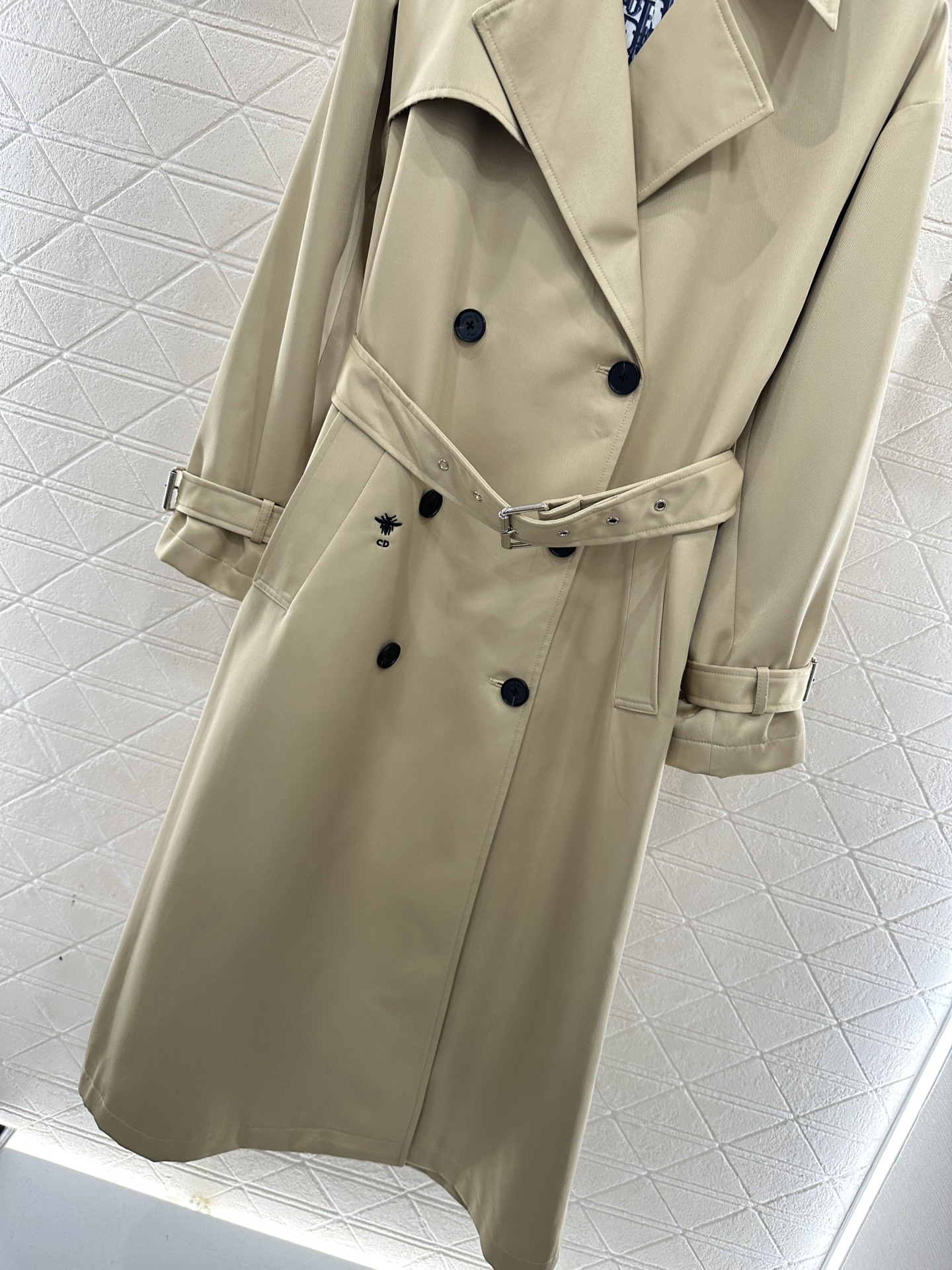 ♥Dio*♥2025新品上架 翻领双排扣长款风衣定制YB进口风衣材质，挺括有型，质感高级，翻领枪驳领长款