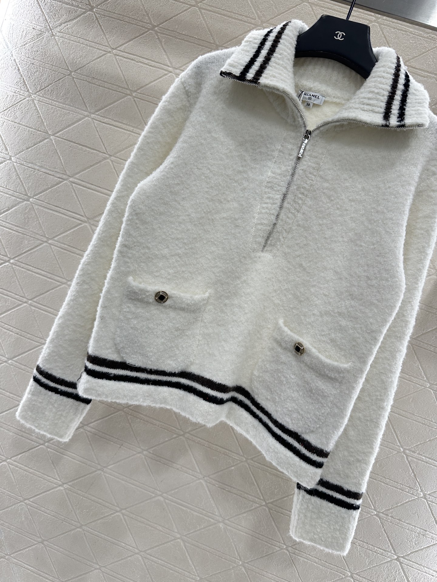 ♥Chane*♥2025新品上架 撞色条纹翻领针织上衣25coco滑雪🎿系列#定制YB羊绒纱线织造，工艺