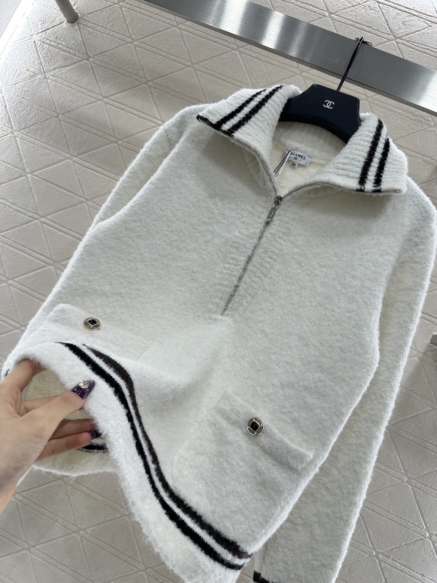 ♥Chane*♥2025新品上架 撞色条纹翻领针织上衣25coco滑雪🎿系列#定制YB羊绒纱线织造，工艺