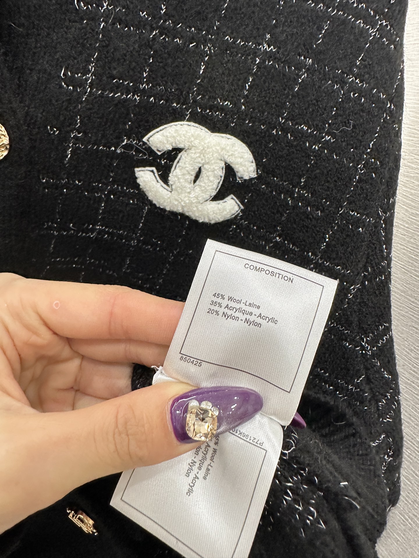 ♥Chane*♥2025新品上架 银丝格纹针织开衫定制YB羊毛纱线织造，质感细腻，舒适好穿，圆领针织开衫