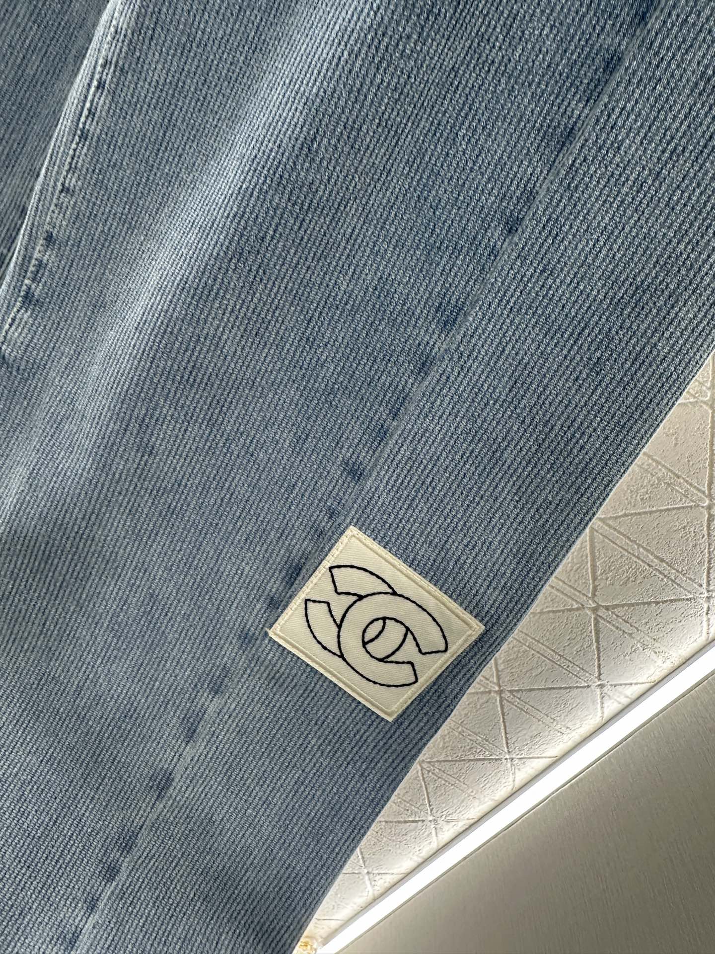 ♥Chane*♥2025新品上架 复古牛仔直筒长裤定制YB斜纹棉牛仔材质，多重水洗，呈现出垂顺质感，直筒