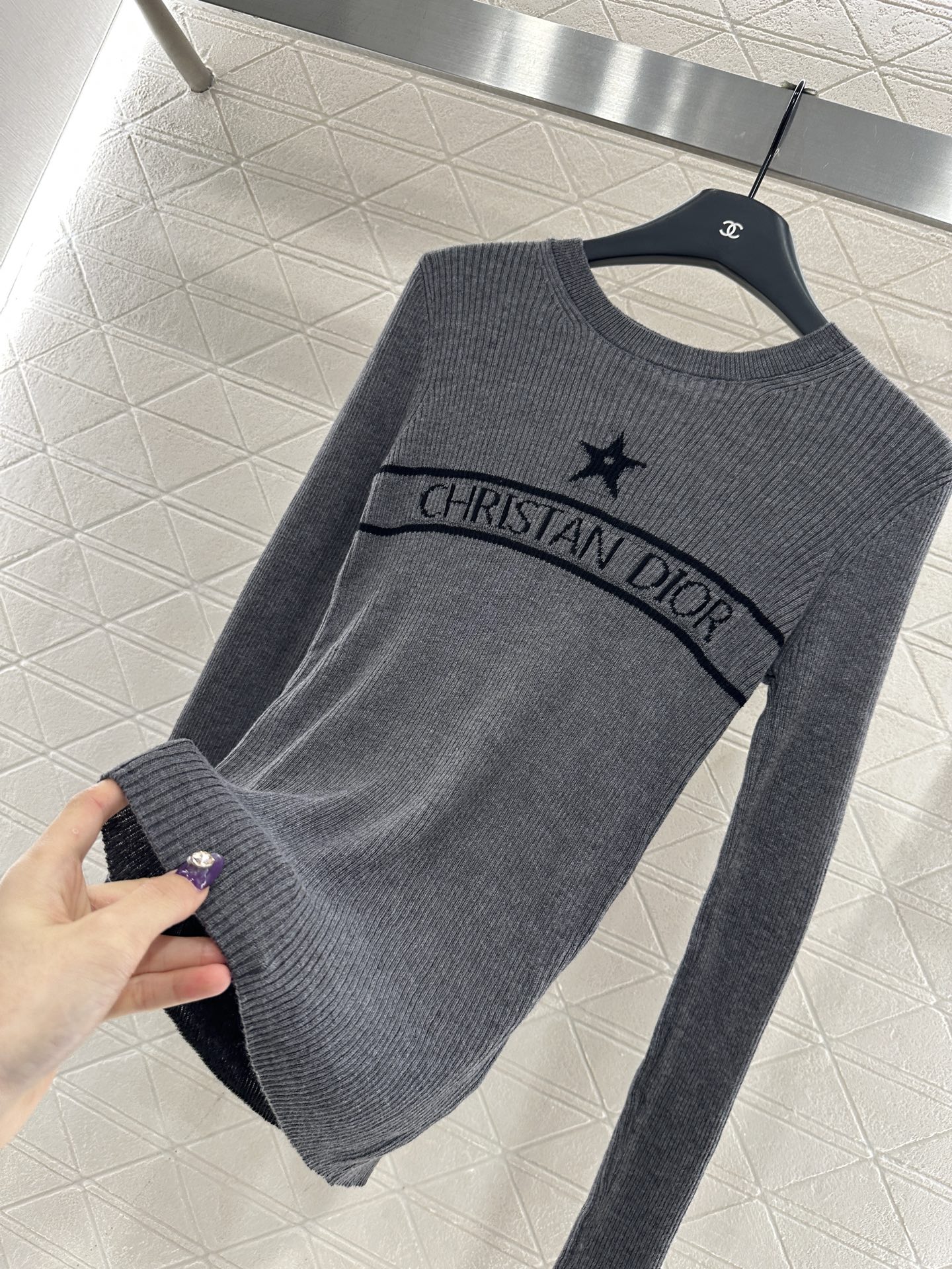 ♥Dio*♥2025新品上架 修身打底五角星针织长袖定制YB羊毛纱线织造，质感高级，舒适柔软，圆领针织长