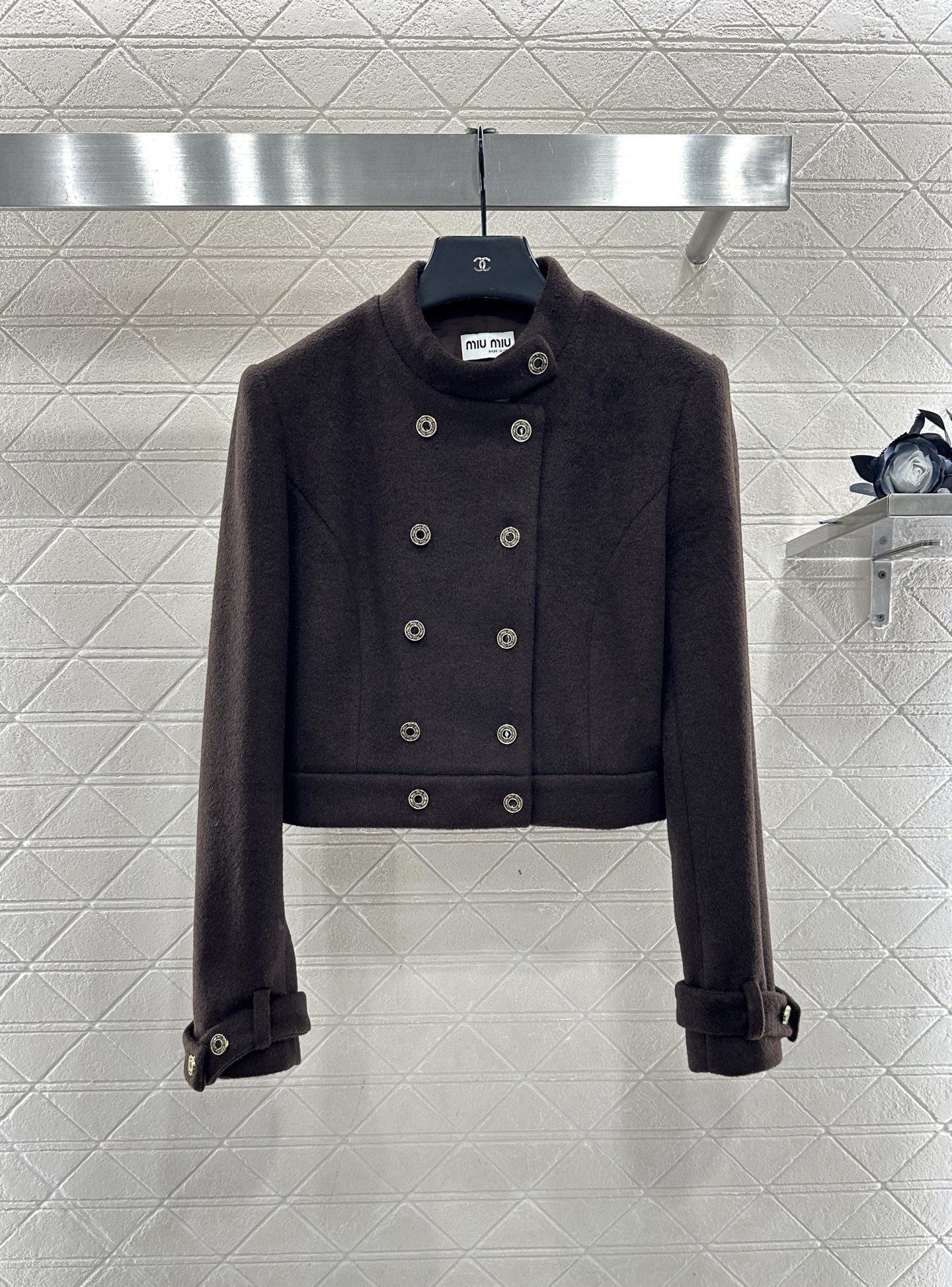 ♥Miumi*♥2025新品上架 立领外套长裤套装定制YB进口人棉材质，工艺处理，呈现出毛绒肌理，柔软细