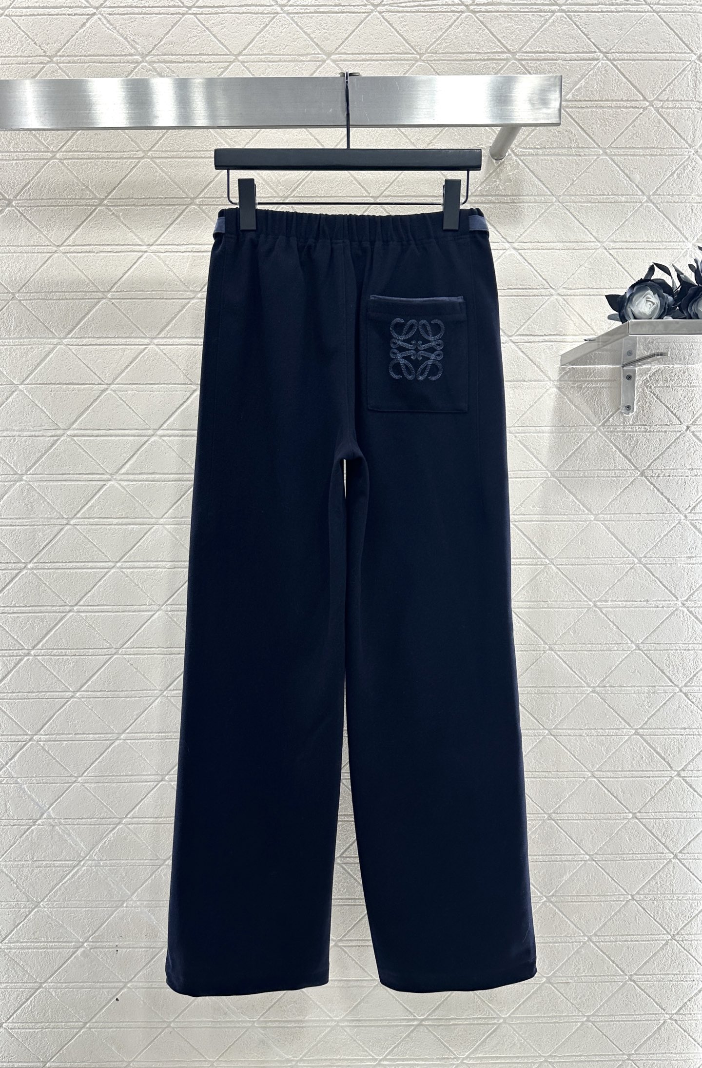 ♥Loew*♥2025新品上架 侧腰带扣抽绳直筒长裤定制YB进口人棉材质，面料柔挺舒适，垂顺有型，高腰抽