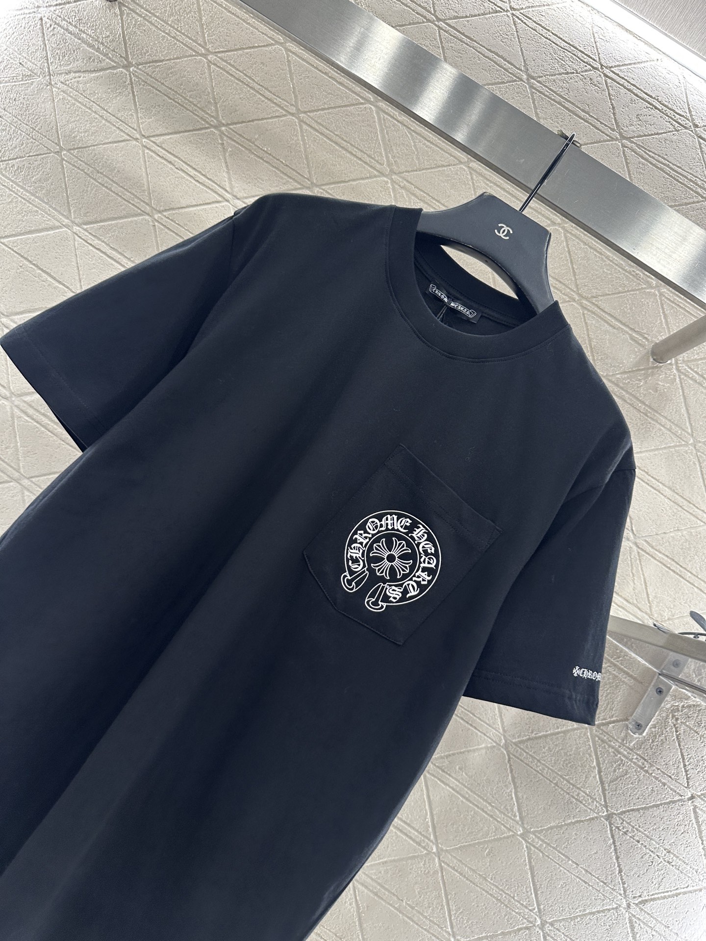 ♥Chrome hear*♥2025新品上架 字母印花短袖𝑇𝑒𝑒定制YB斜纹全棉材质，质感舒适，弹力十足