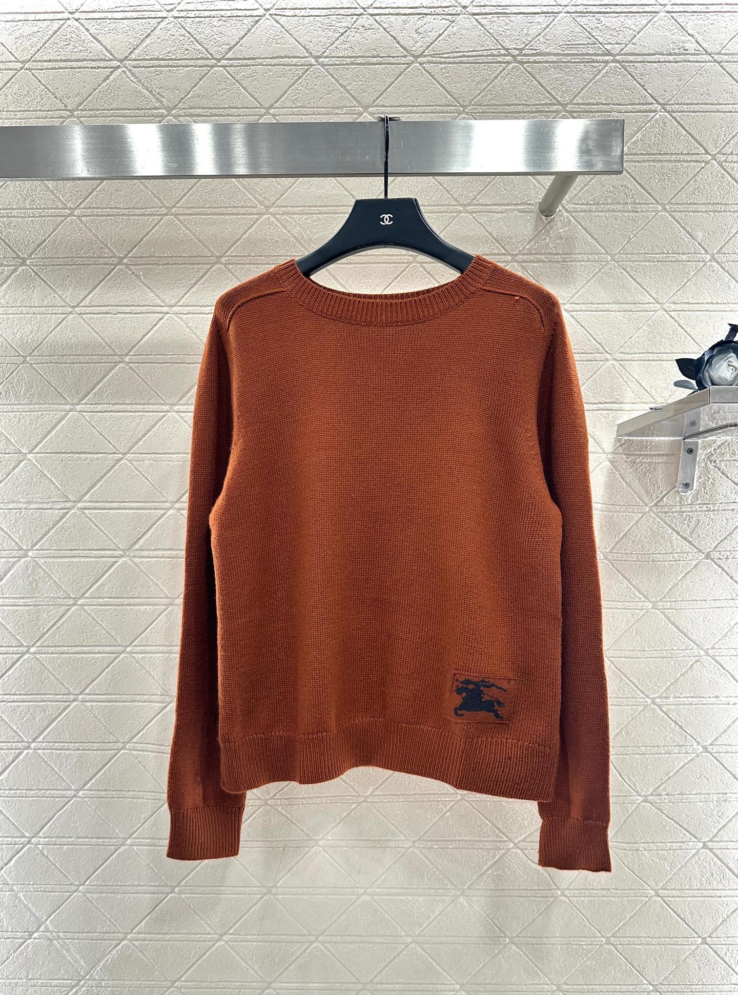 ♥BBR*♥2025新品上架 套头战马针织长袖定制YB羊毛纱线织造，质感高级，舒适柔软，圆领套头毛衣剪裁