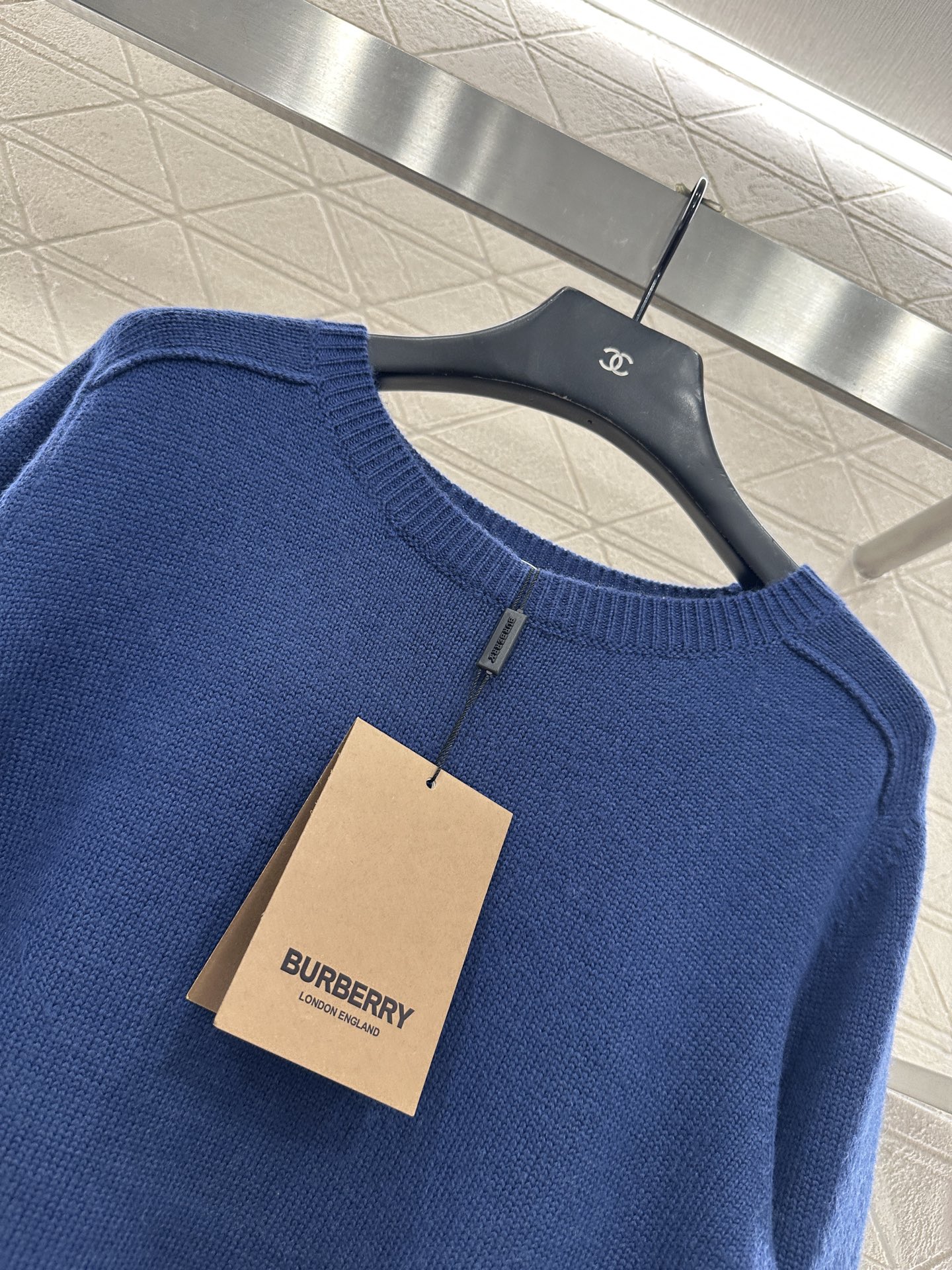 ♥BBR*♥2025新品上架 套头战马针织长袖定制YB羊毛纱线织造，质感高级，舒适柔软，圆领套头毛衣剪裁