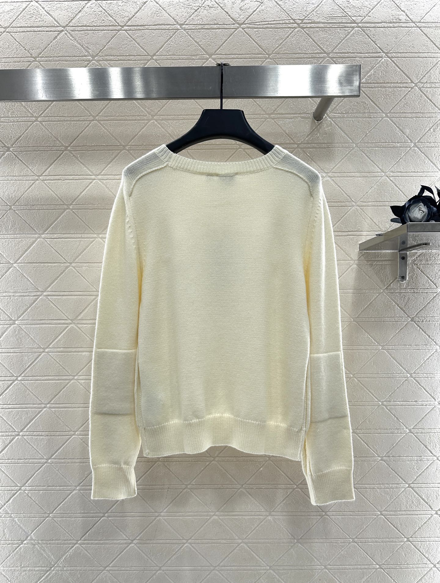 ♥BBR*♥2025新品上架 套头战马针织长袖定制YB羊毛纱线织造，质感高级，舒适柔软，圆领套头毛衣剪裁