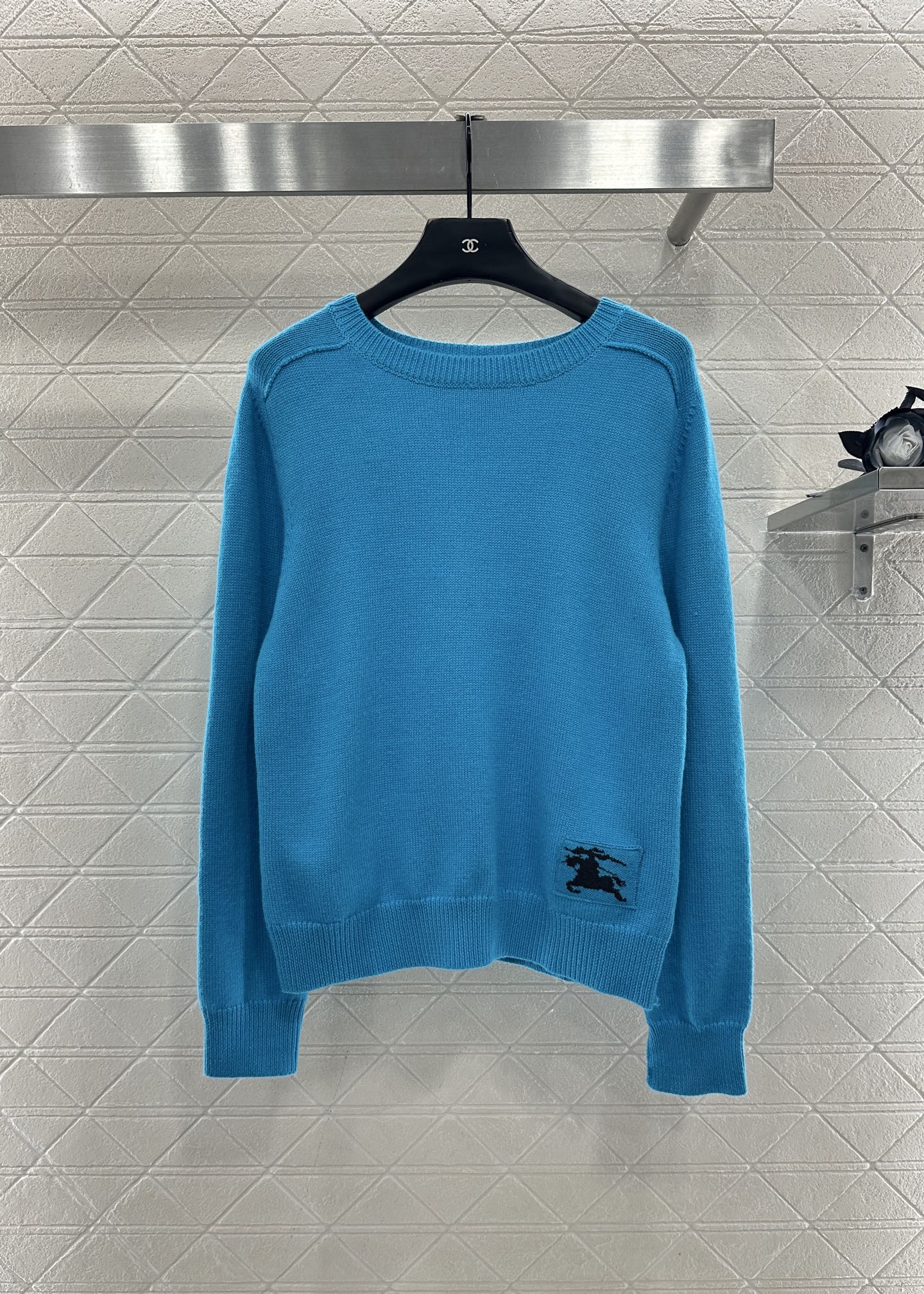 ♥BBR*♥2025新品上架 套头战马针织长袖定制YB羊毛纱线织造，质感高级，舒适柔软，圆领套头毛衣剪裁