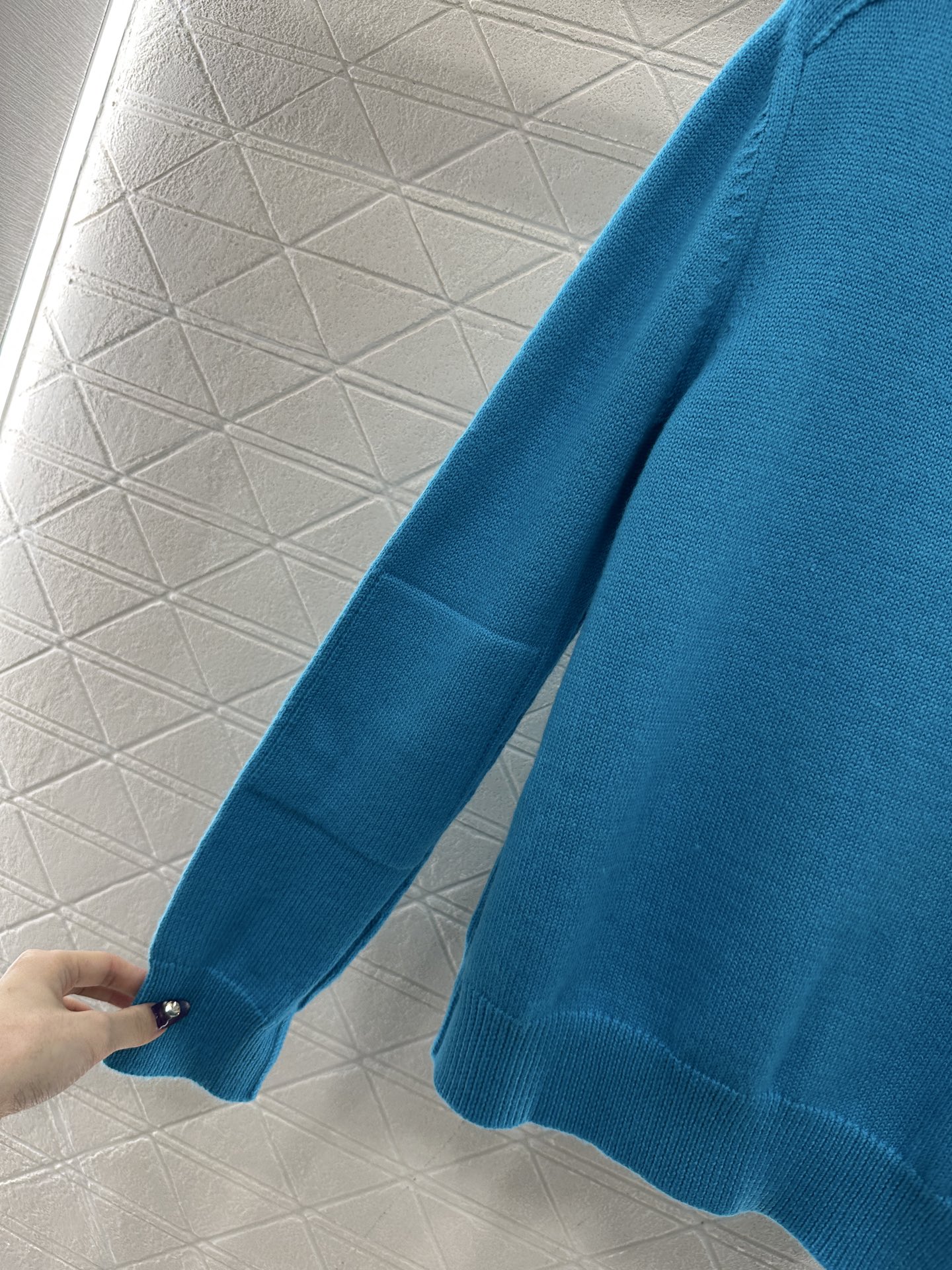 ♥BBR*♥2025新品上架 套头战马针织长袖定制YB羊毛纱线织造，质感高级，舒适柔软，圆领套头毛衣剪裁